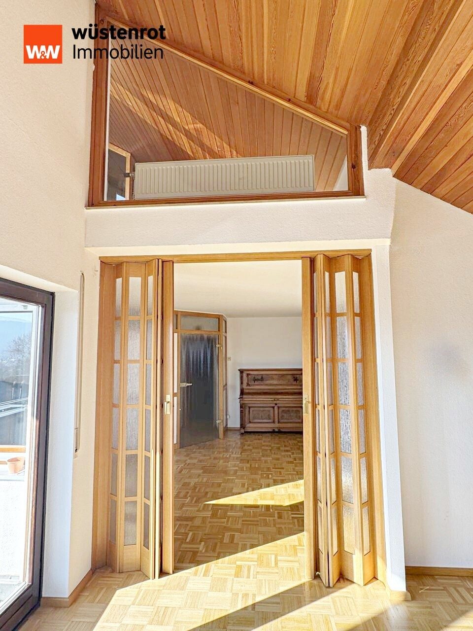 Immobilienangebot - Aalen - Alle - Über den Dächern von Aalen: lichtdurchflutete Maisonette mit Panoramablick!