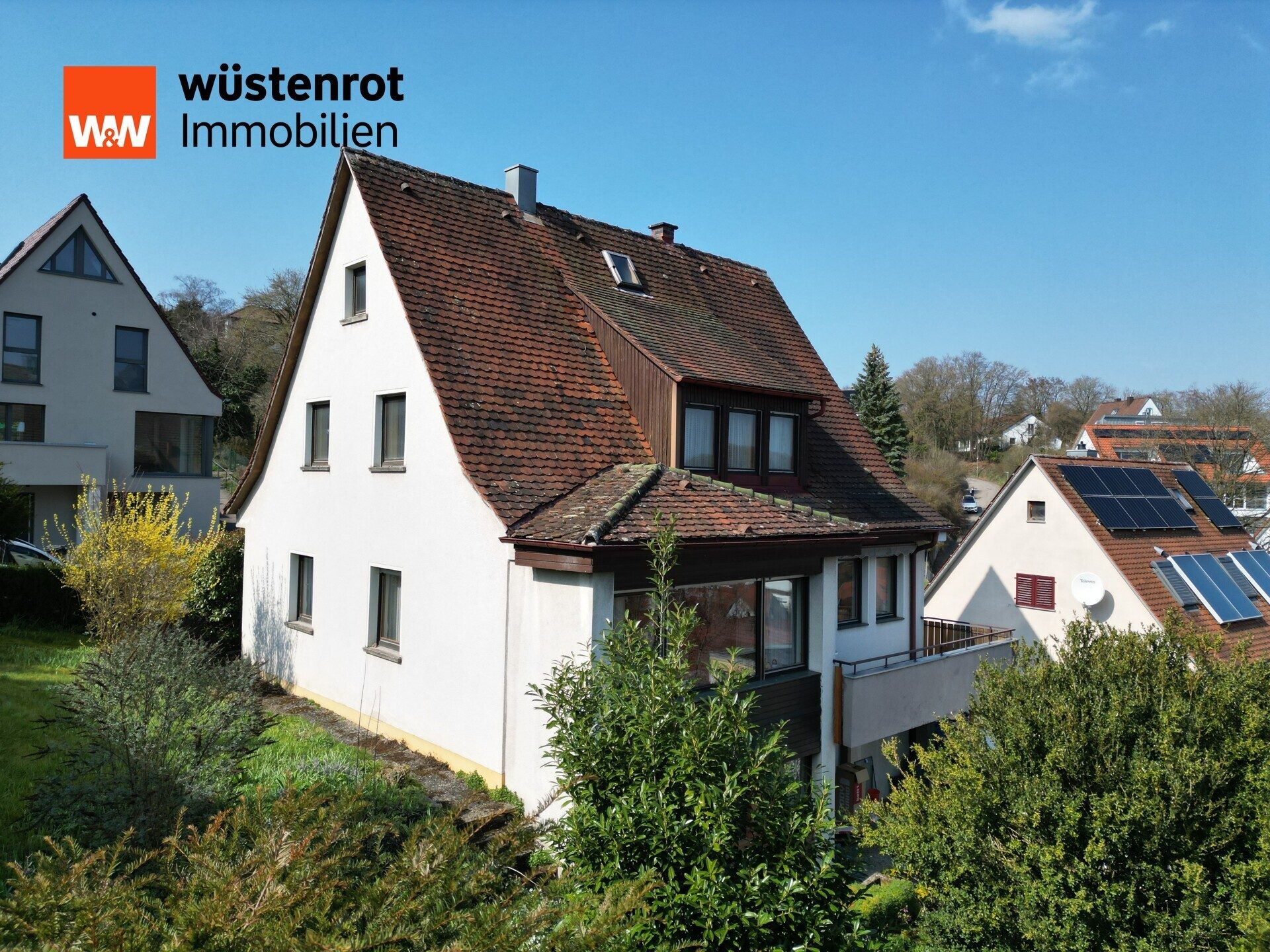 Immobilienangebot - Schwäbisch Hall - Alle - Familienfreundliches Wohnhaus mit drei Wohnungen in ruhiger Aussichtslage
