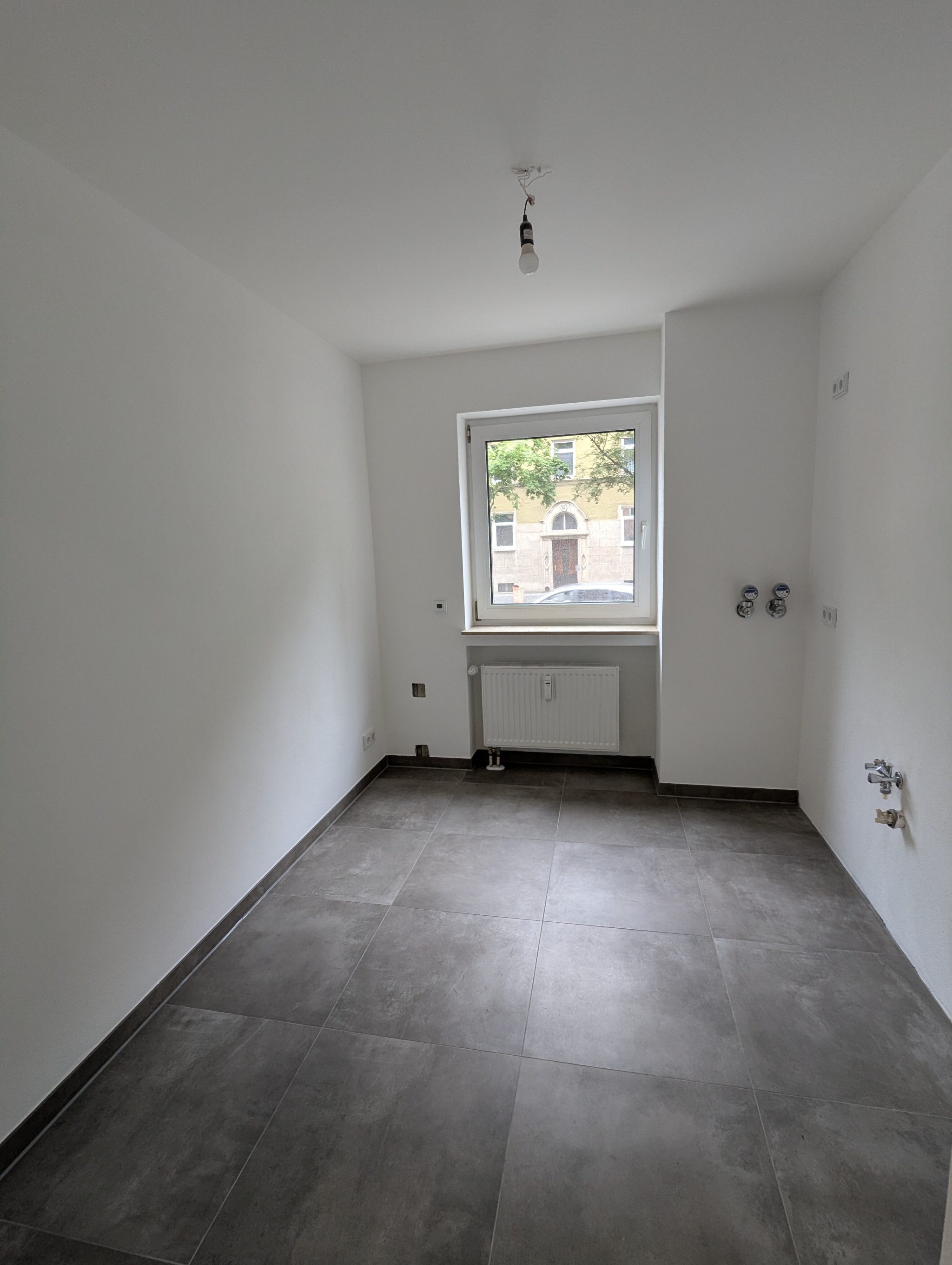 Immobilienangebot - Nürnberg - Alle - ERSTBEZUG NACH SANIERUNG:

Außergewöhnlich schöne 2-Zimmer-Wohnung mit Balkon

in ruhiger Zentrumslage von Nürnberg