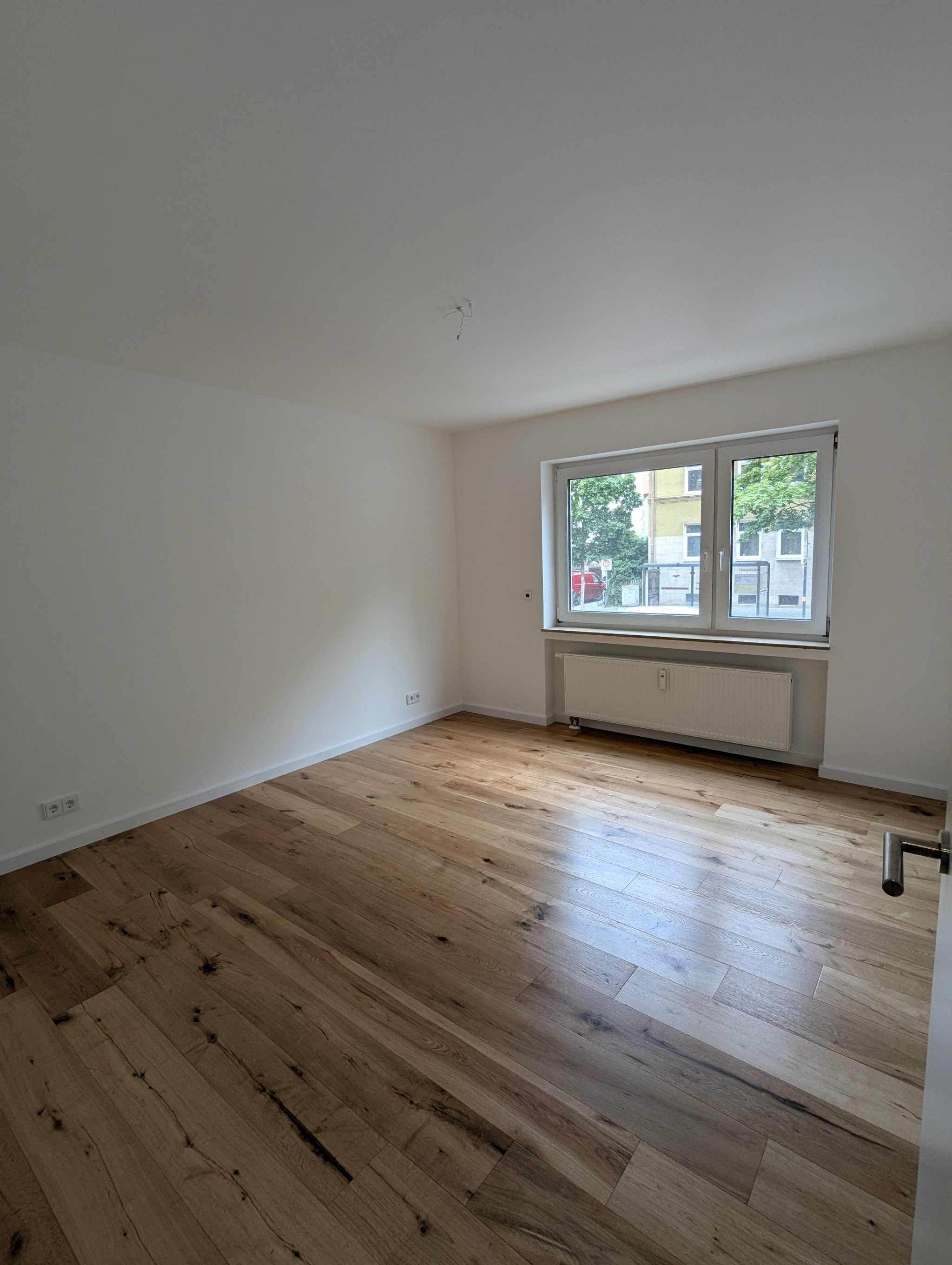 Immobilienangebot - Nürnberg - Alle - ERSTBEZUG NACH SANIERUNG:

Außergewöhnlich schöne 2-Zimmer-Wohnung mit Balkon

in ruhiger Zentrumslage von Nürnberg