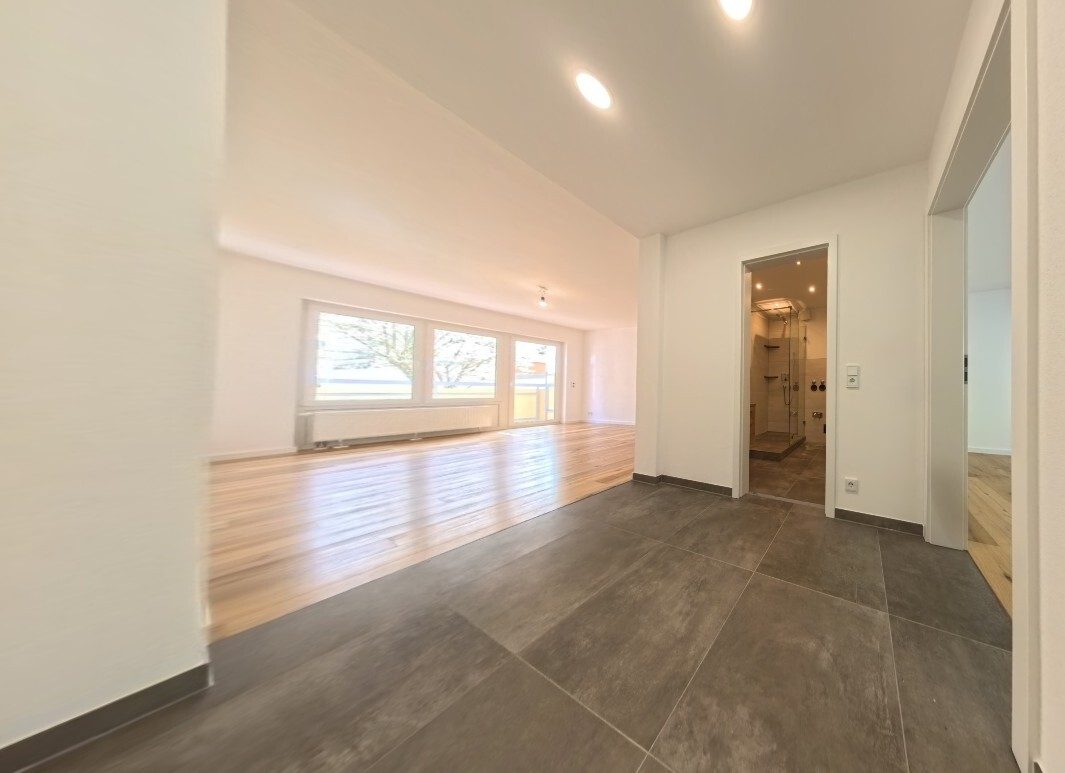 Immobilienangebot - Nürnberg - Alle - ERSTBEZUG NACH SANIERUNG:

Außergewöhnlich schöne 2-Zimmer-Wohnung mit Balkon

in ruhiger Zentrumslage von Nürnberg
