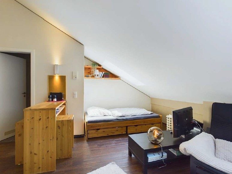 Immobilienangebot - Bamberg - Alle - Charmante Dachwohnung im Zentrum von Bamberg, möbliert.