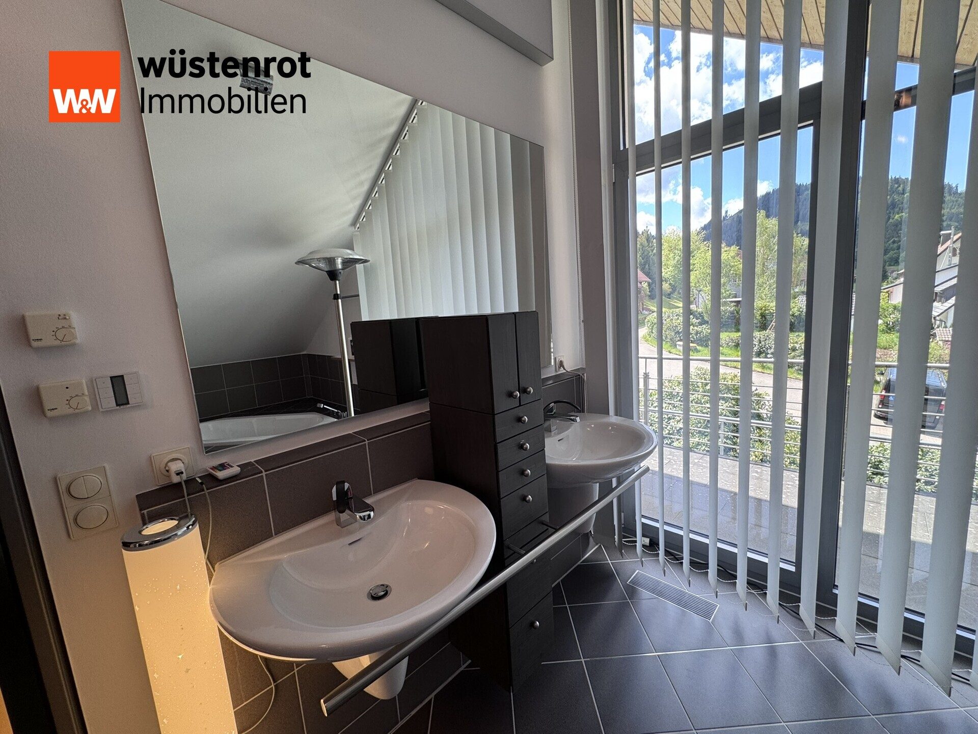 Immobilienangebot - Baiersbronn / Mitteltal - Alle - Traumhafte Villa in malerischer Landschaft !
