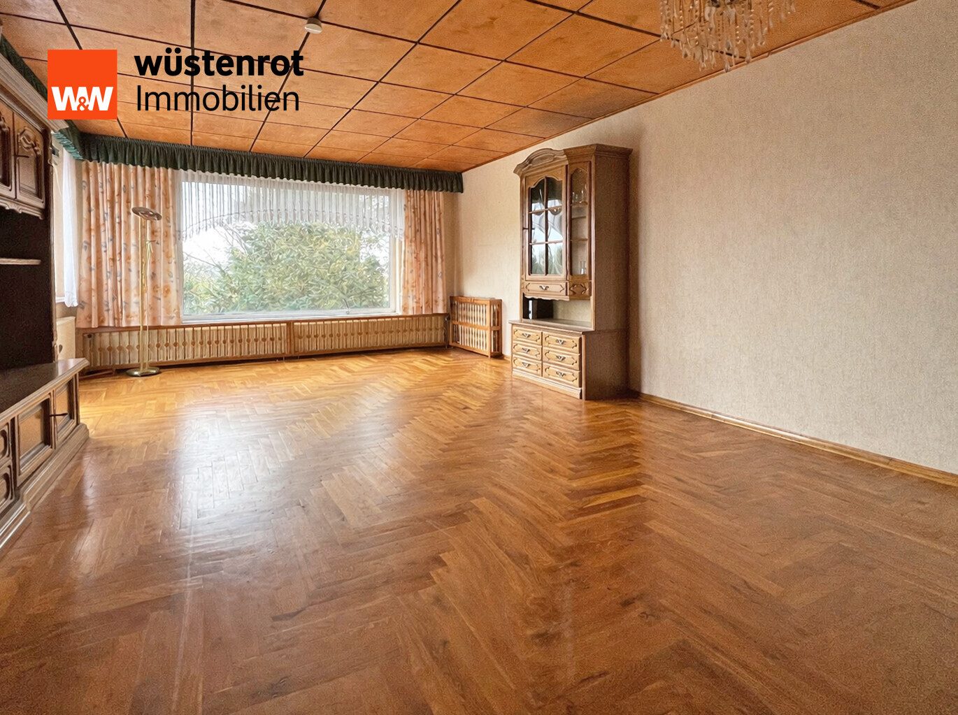 Immobilienangebot - Neubrandenburg - Alle - WOHNEN AUF EINER EBENE MIT GROSSER SONNENTERRASSE + NOCH VIEL PLATZ IM UNTERGESCHOSS