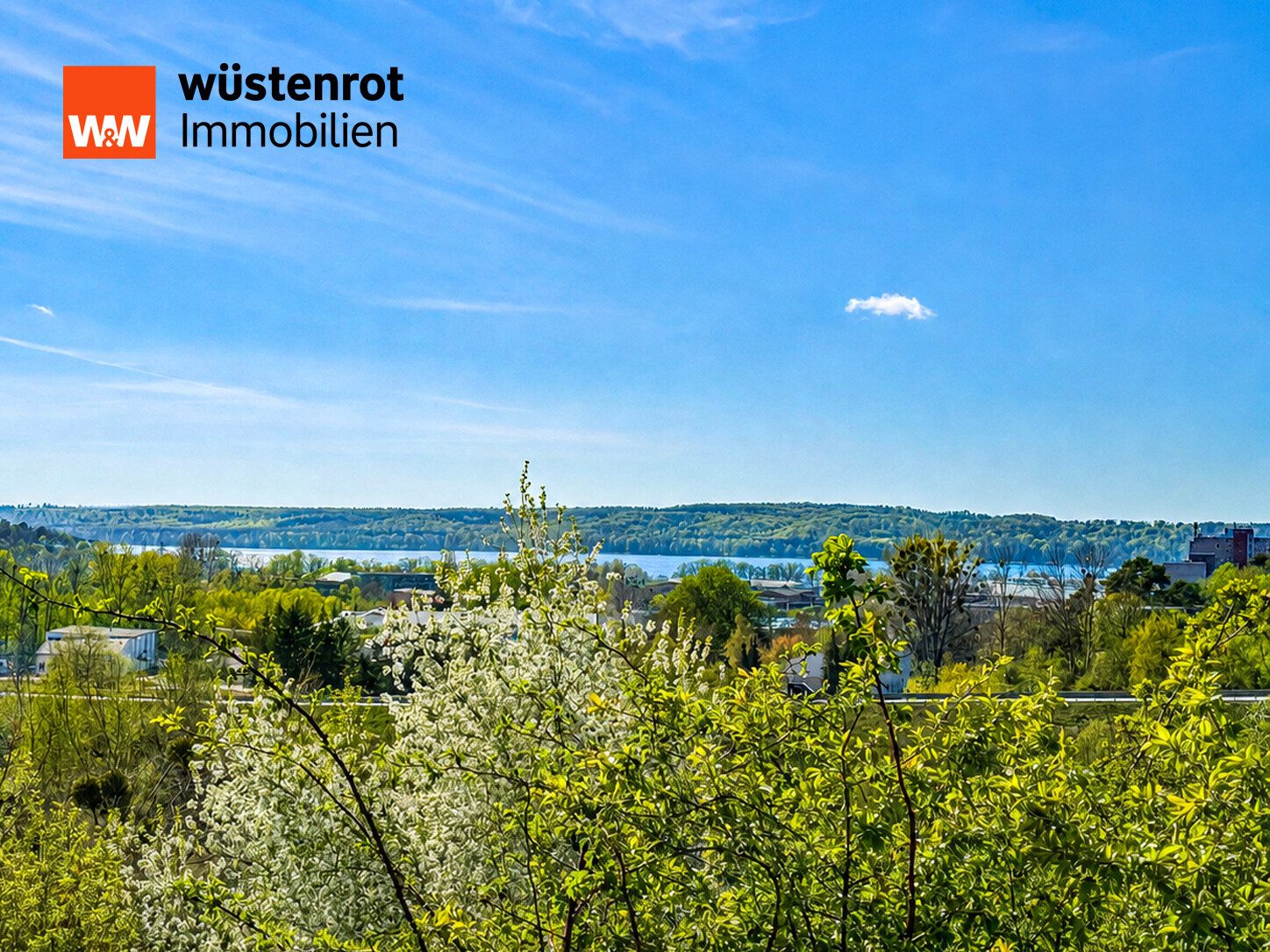 Immobilienangebot - Neubrandenburg - Alle - WOHNEN AUF EINER EBENE MIT GROSSER SONNENTERRASSE + NOCH VIEL PLATZ IM UNTERGESCHOSS