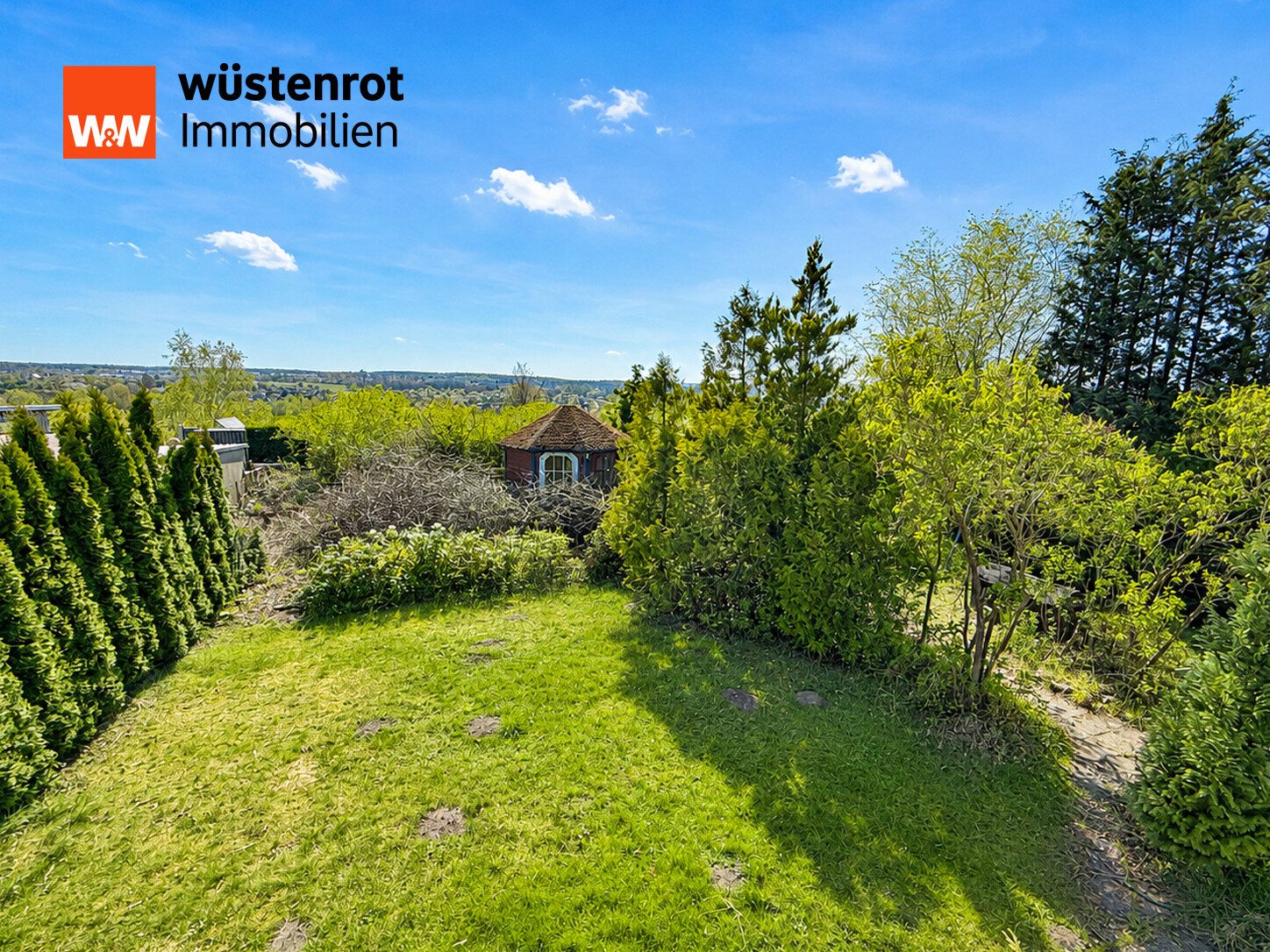 Immobilienangebot - Neubrandenburg - Alle - WOHNEN AUF EINER EBENE MIT GROSSER SONNENTERRASSE + NOCH VIEL PLATZ IM UNTERGESCHOSS