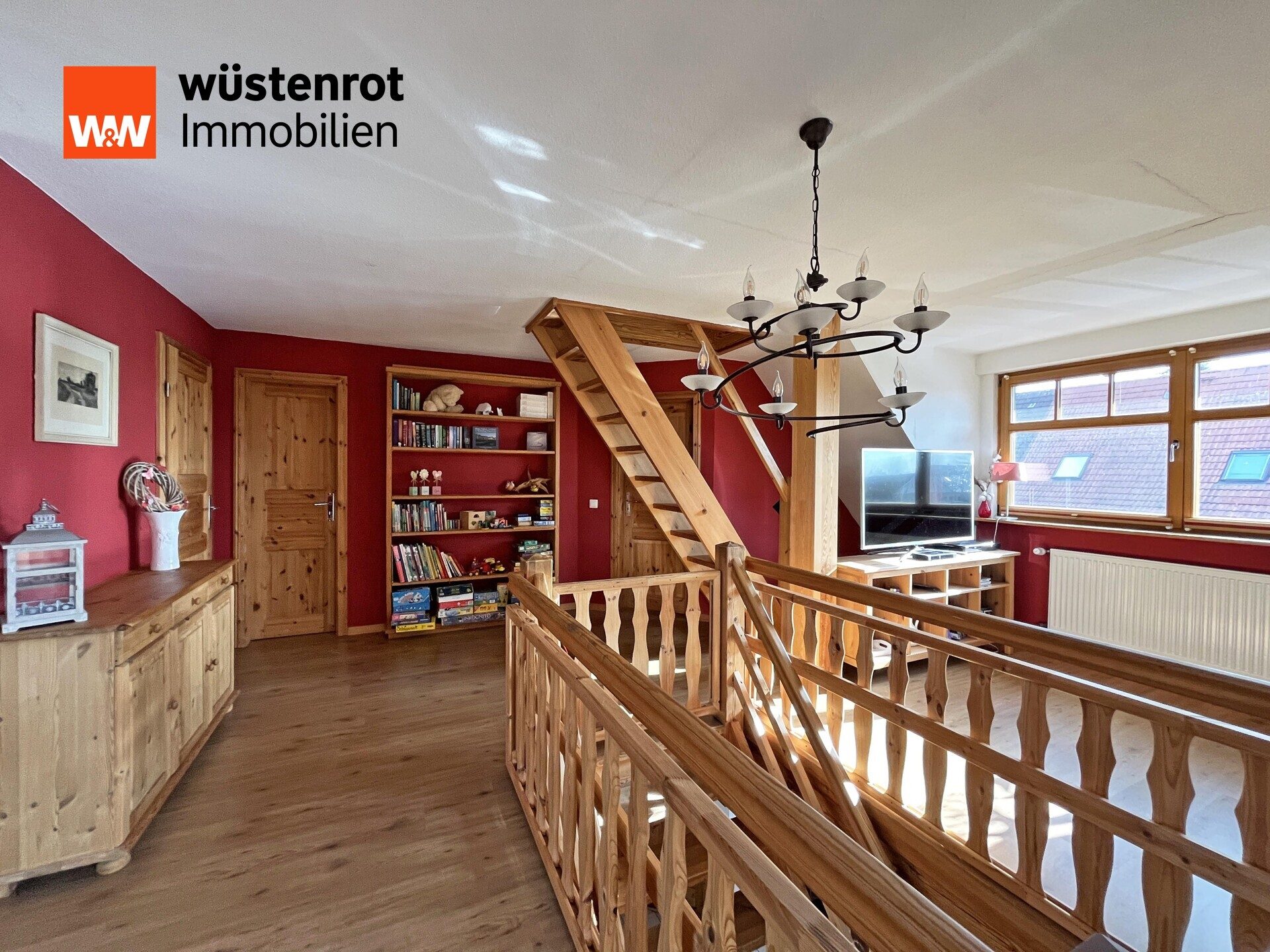 Immobilienangebot - Göhren-Lebbin - Alle - EINFACH NUR TOP UND MIT PHOTOVOLTAIK + BALKON + ZWEI BÄDER + EINBAUKÜCHE + KOCHHEXE + KAMINOFEN