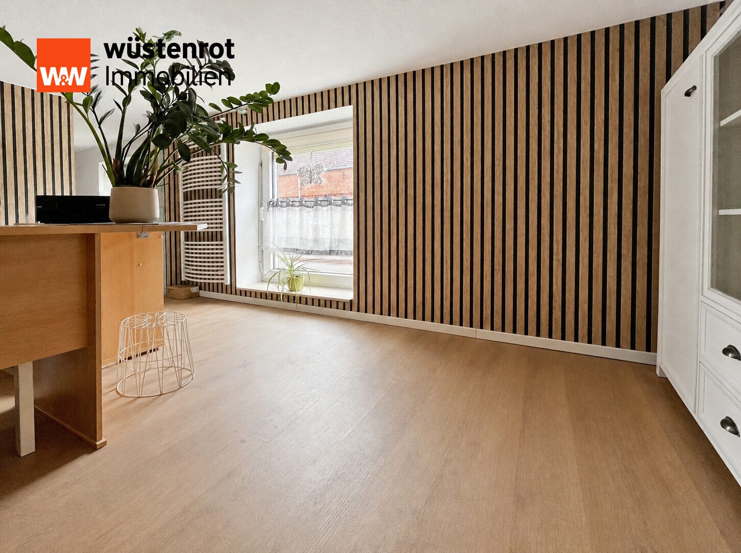Immobilienangebot - Randowtal - Alle - MIT WÄRMEPUMPE UND PHOTOVOLTAIK: VIERSEITEN-MEHRGENERATIONENHOF MIT VIEL PLATZ FÜR MENSCH UND TIER