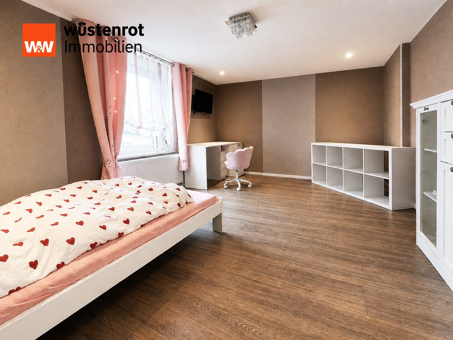 Immobilienangebot - Randowtal - Alle - MIT WÄRMEPUMPE UND PHOTOVOLTAIK: VIERSEITEN-MEHRGENERATIONENHOF MIT VIEL PLATZ FÜR MENSCH UND TIER