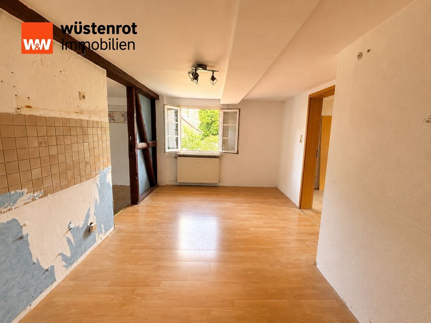 Immobilienangebot - Iserlohn - Alle - Wohnen mit Geschichte – charmante 5-Zimmer-Wohnung im Herzen von Letmathe