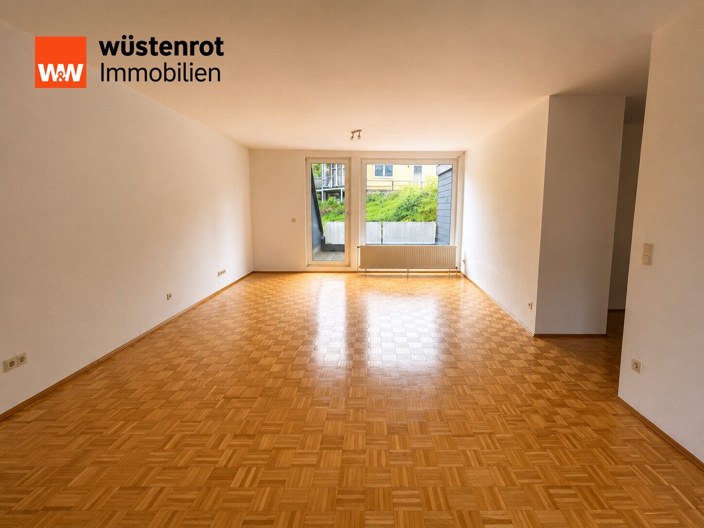 Immobilienangebot - Mülheim an der Ruhr - Alle - Viel Platz für Generationen – großzügiges Zweifamilienhaus mit Garten und zwei Garagen