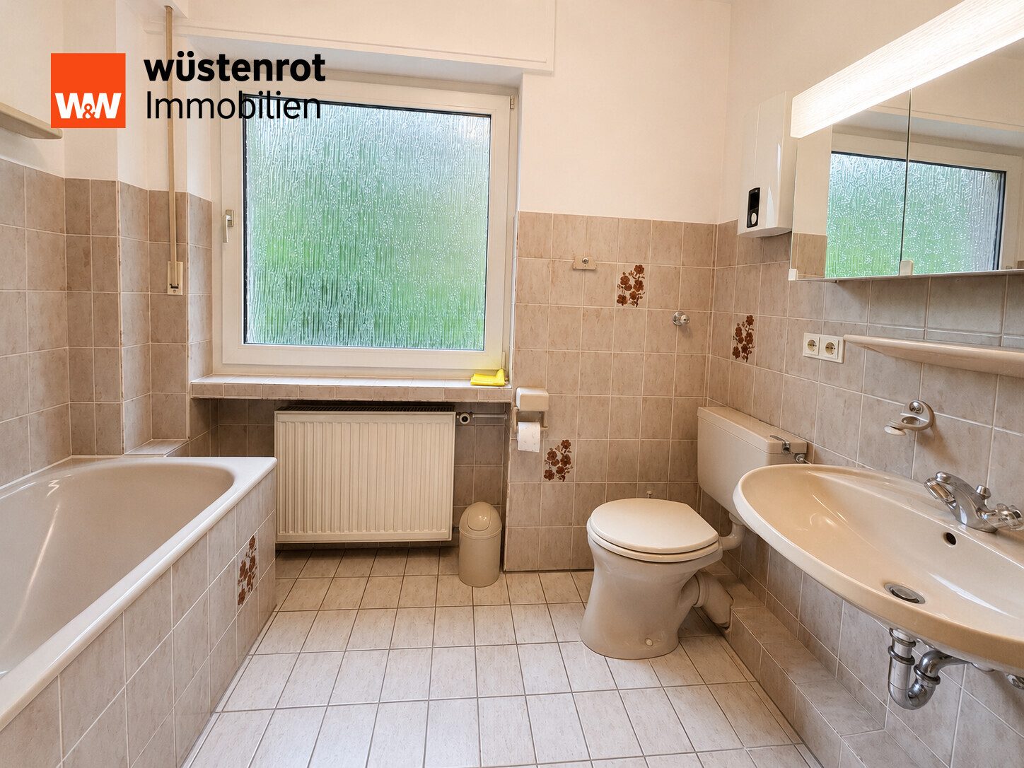Immobilienangebot - Mülheim an der Ruhr - Alle - Viel Platz für Generationen – großzügiges Zweifamilienhaus mit Garten und zwei Garagen