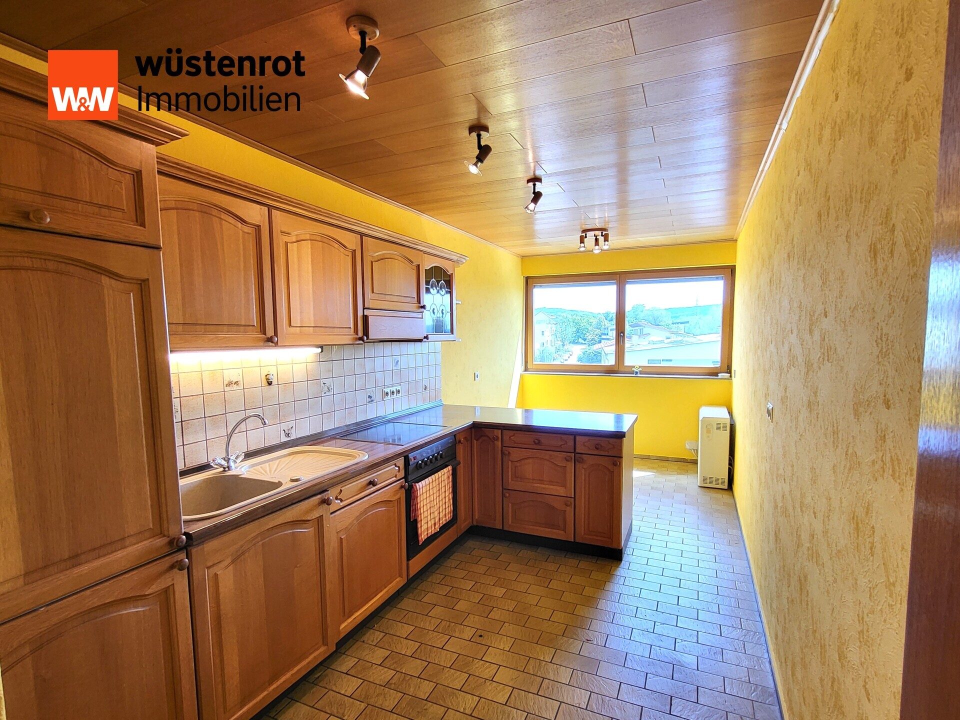Immobilienangebot - Waiblingen - Alle - Unverbaute Aussicht und sehr gute Infrastruktur: Freie 3-Zimmer-Wohnung