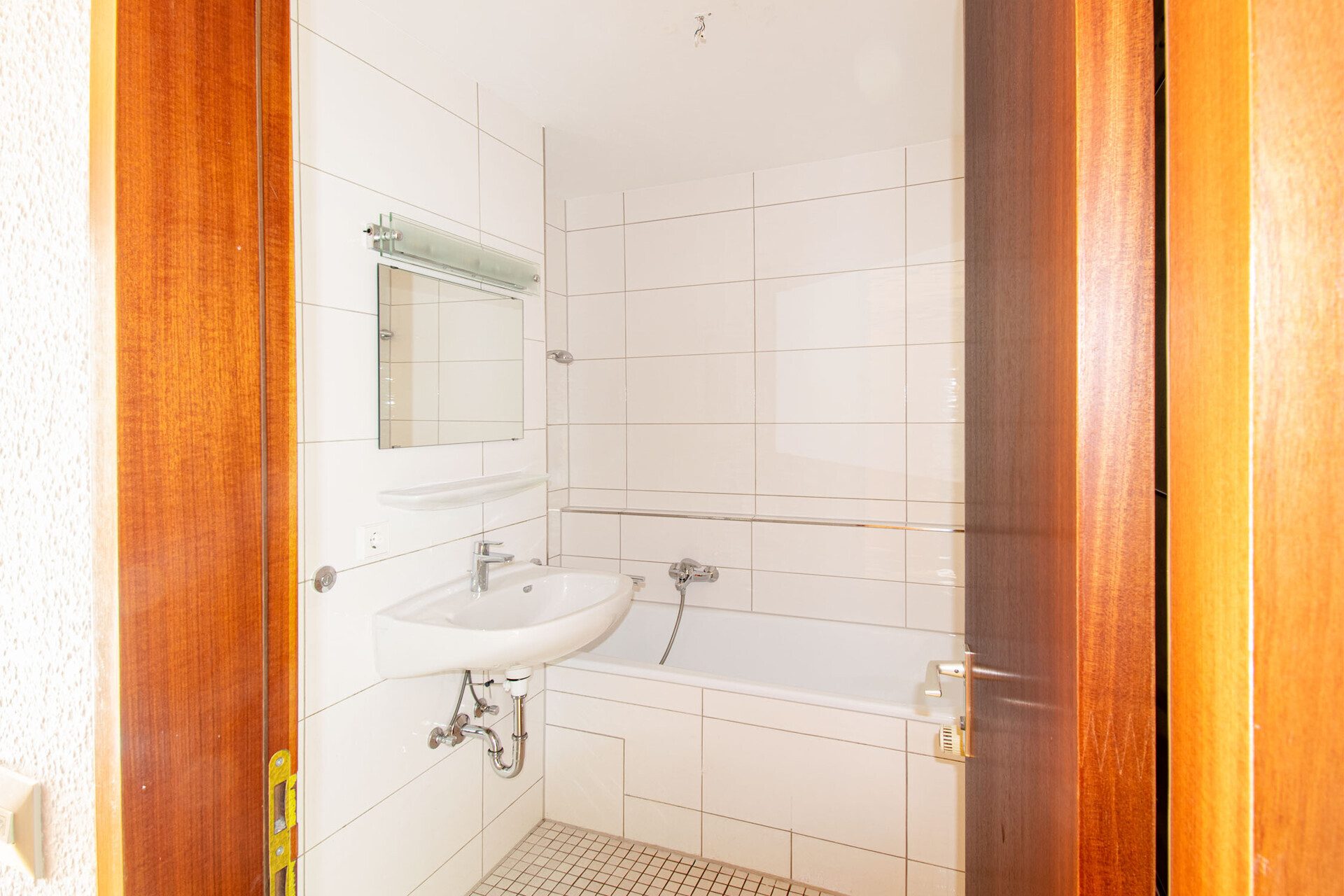 Immobilienangebot - Kornwestheim - Alle - Gepflegte und geräumige 3-Zimmerwohnung mit eigenem Garten