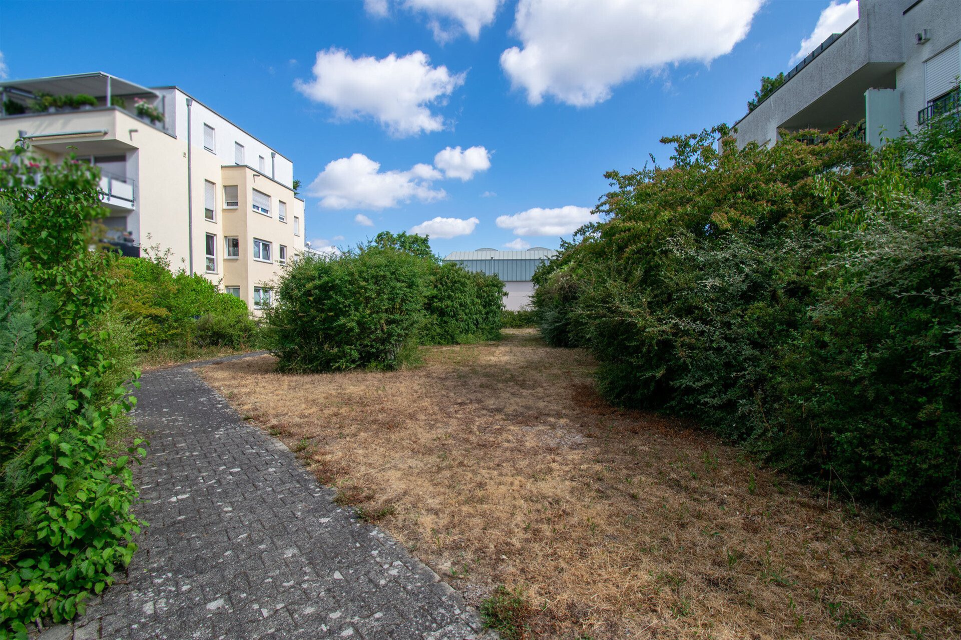 Immobilienangebot - Kornwestheim - Alle - Gepflegte und geräumige 3-Zimmerwohnung mit eigenem Garten