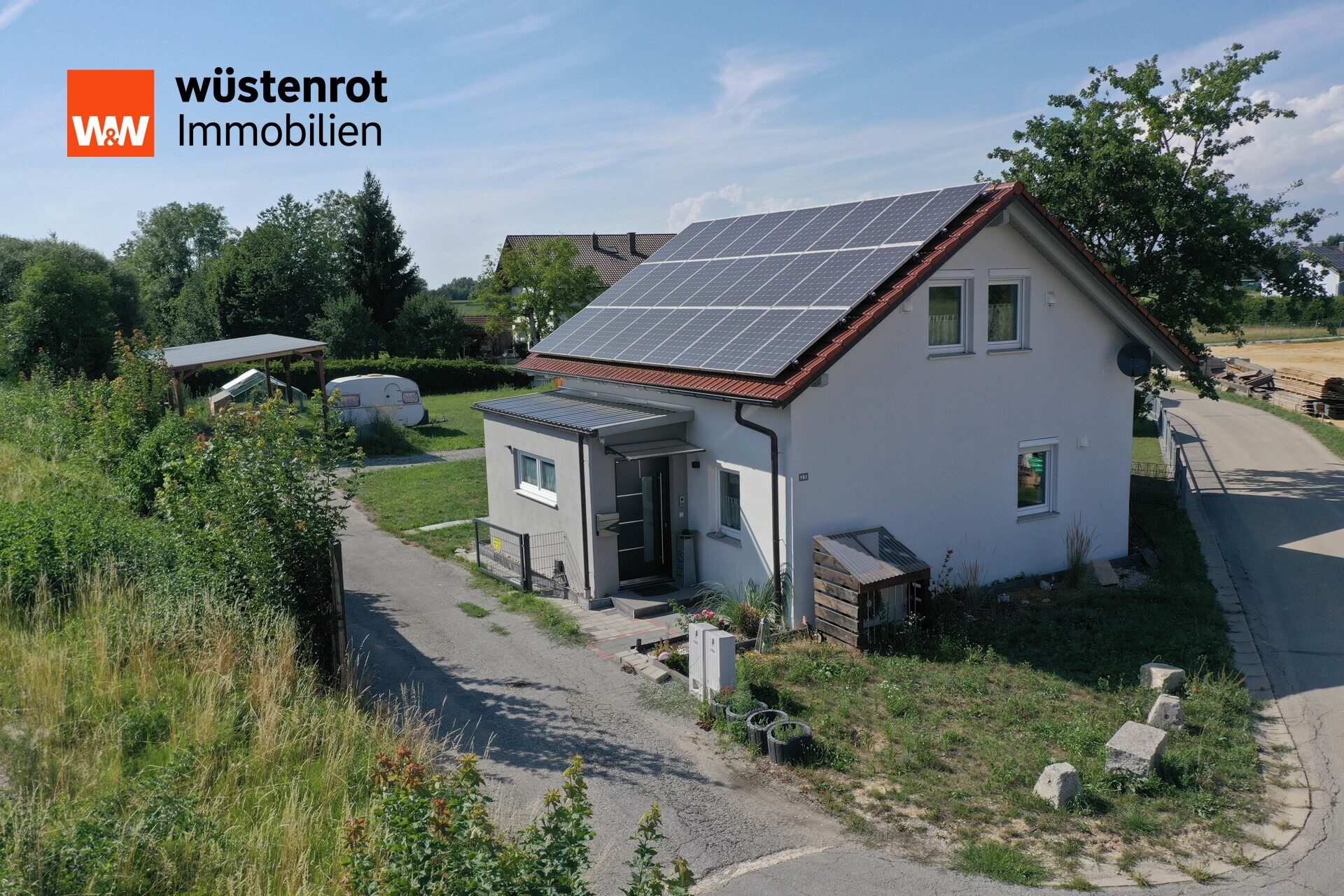 Immobilienangebot - Osterhofen - Alle - Einfamilienhaus in Neubauqualität – kernsaniert, energieeffizient  auf 1.216 m² Grundstück