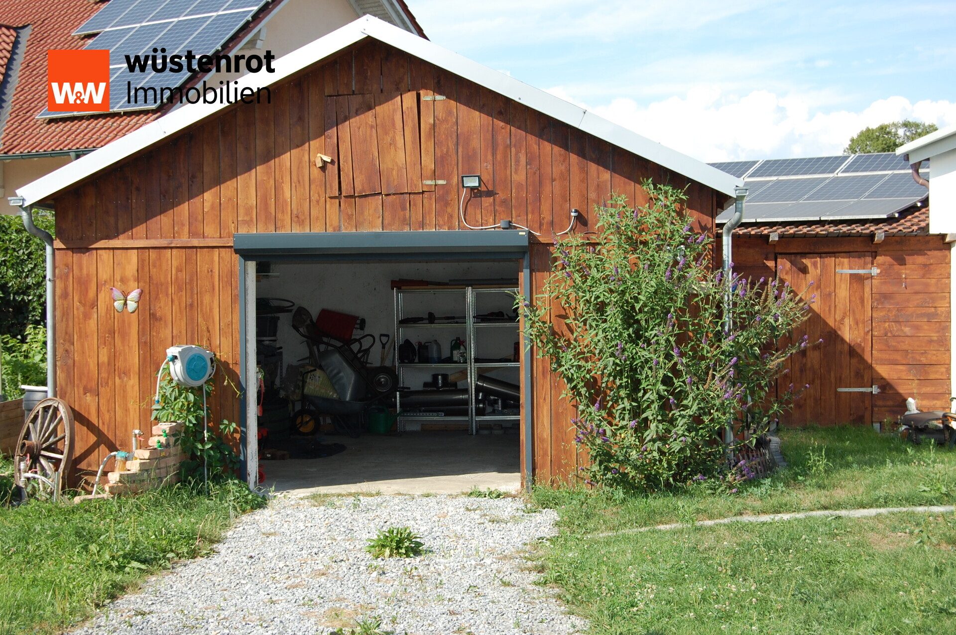 Immobilienangebot - Osterhofen - Alle - Einfamilienhaus in Neubauqualität – kernsaniert, energieeffizient  auf 1.216 m² Grundstück