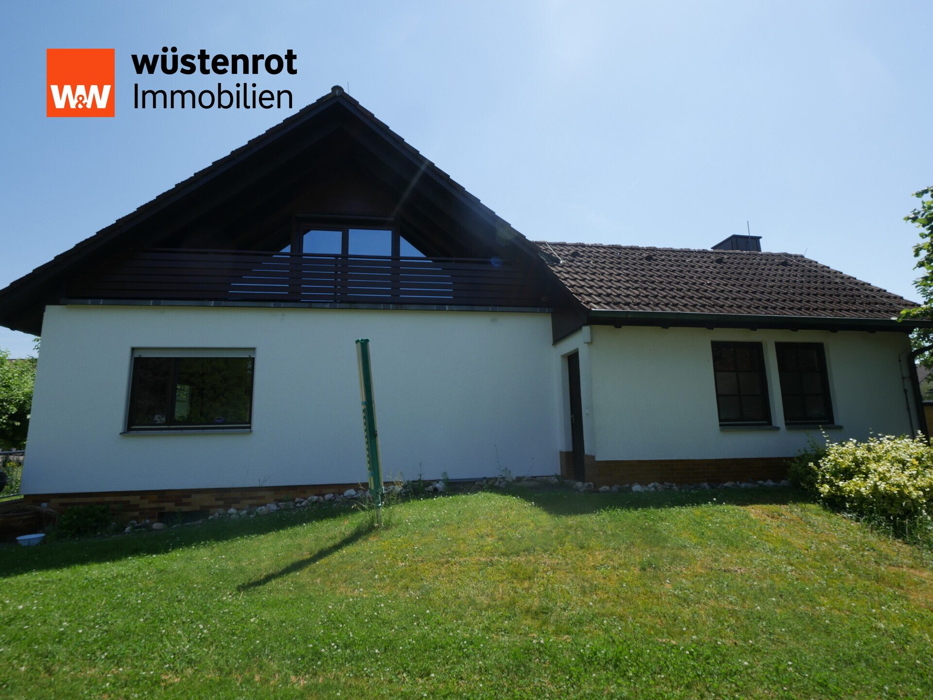 Nord-Westansicht Immobilienangebot - Untersiemau / Meschenbach - Alle - Attraktives Einfamilienhaus mit Einliegerwohnung und großen Garten in Meschenbach