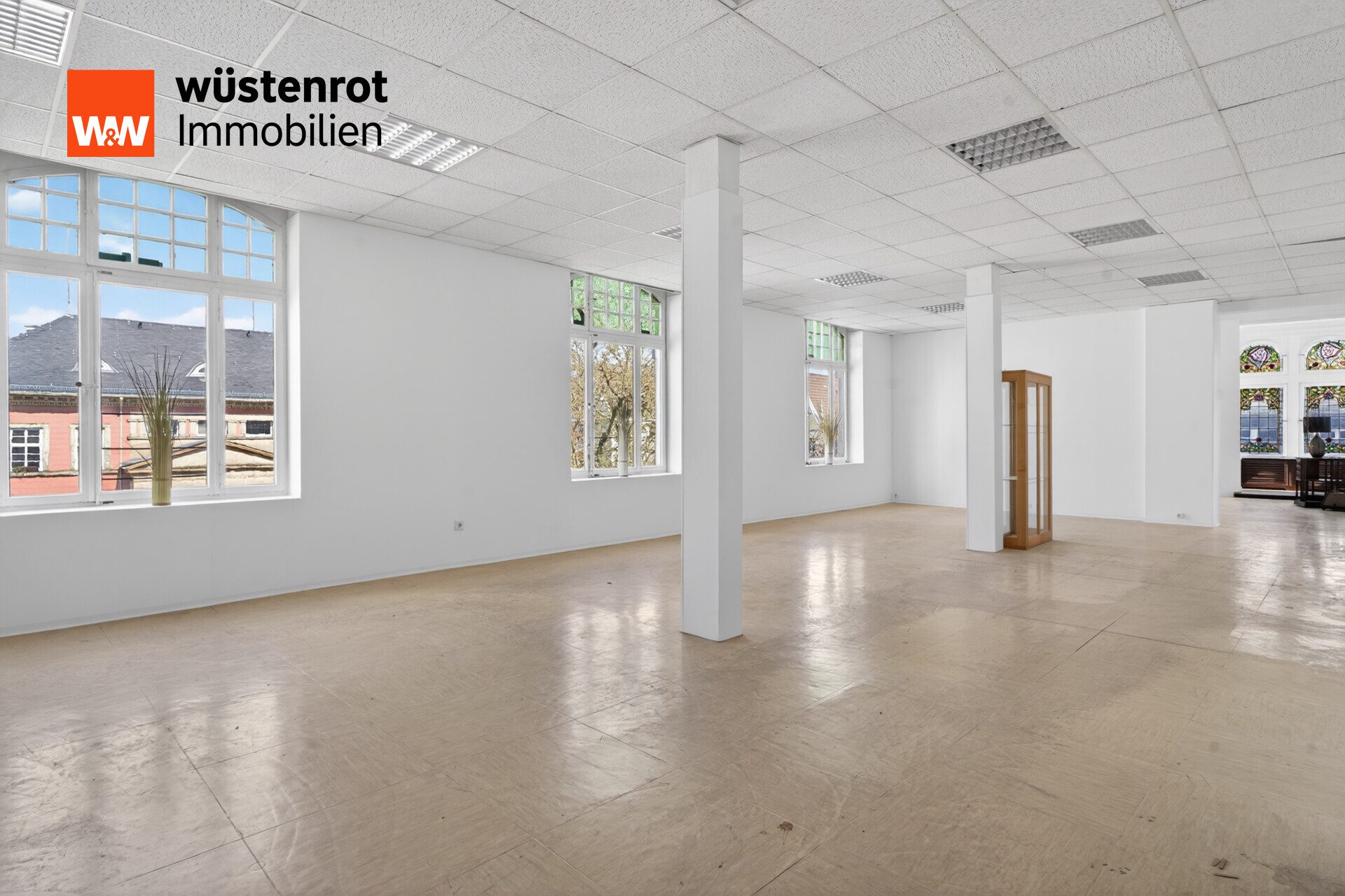 Immobilienangebot - Detmold - Alle - Seltene Gelegenheit: Großflächiges Innenstadtobjekt in Premiumlage der Detmolder Fußgängerzone
