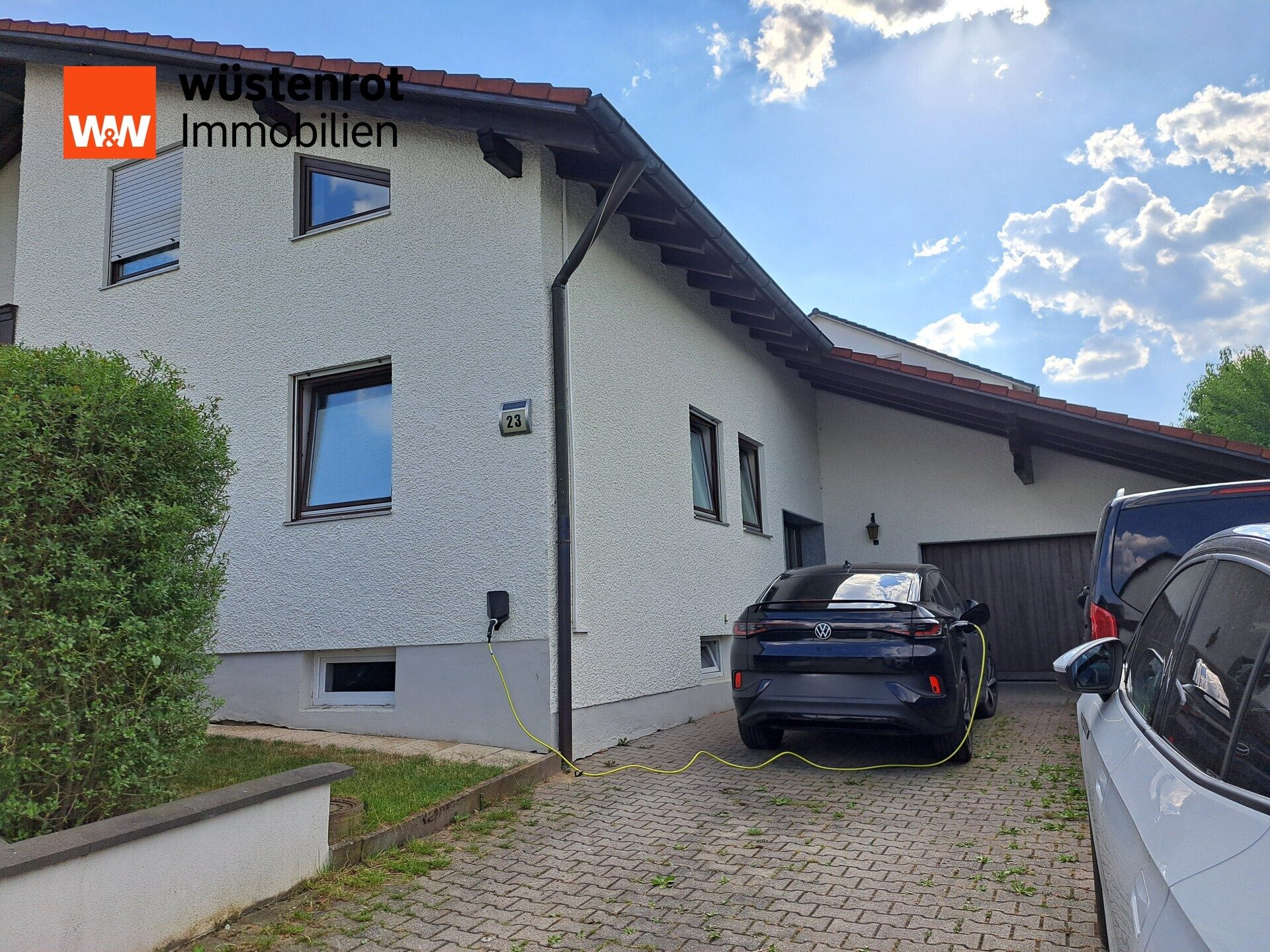 Immobilienangebot - Mainburg - Alle - Gelegenheit! 2-Familien-Haus mit Swimspa in ruhiger Lage - provisionsfrei