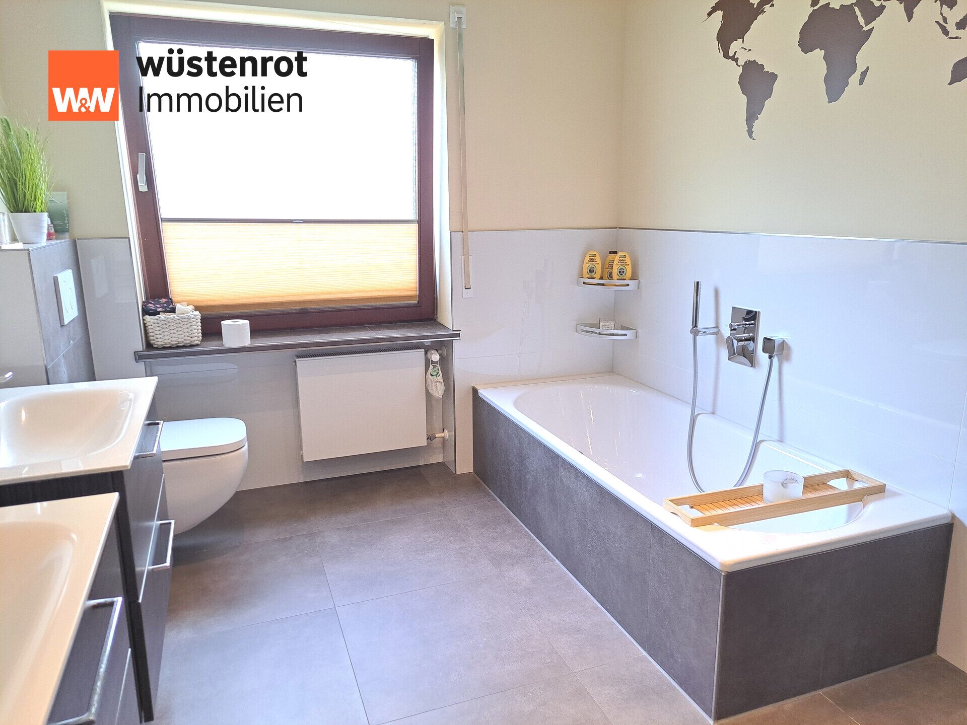 Immobilienangebot - Mainburg - Alle - Gelegenheit! 2-Familien-Haus mit Swimspa in ruhiger Lage - provisionsfrei