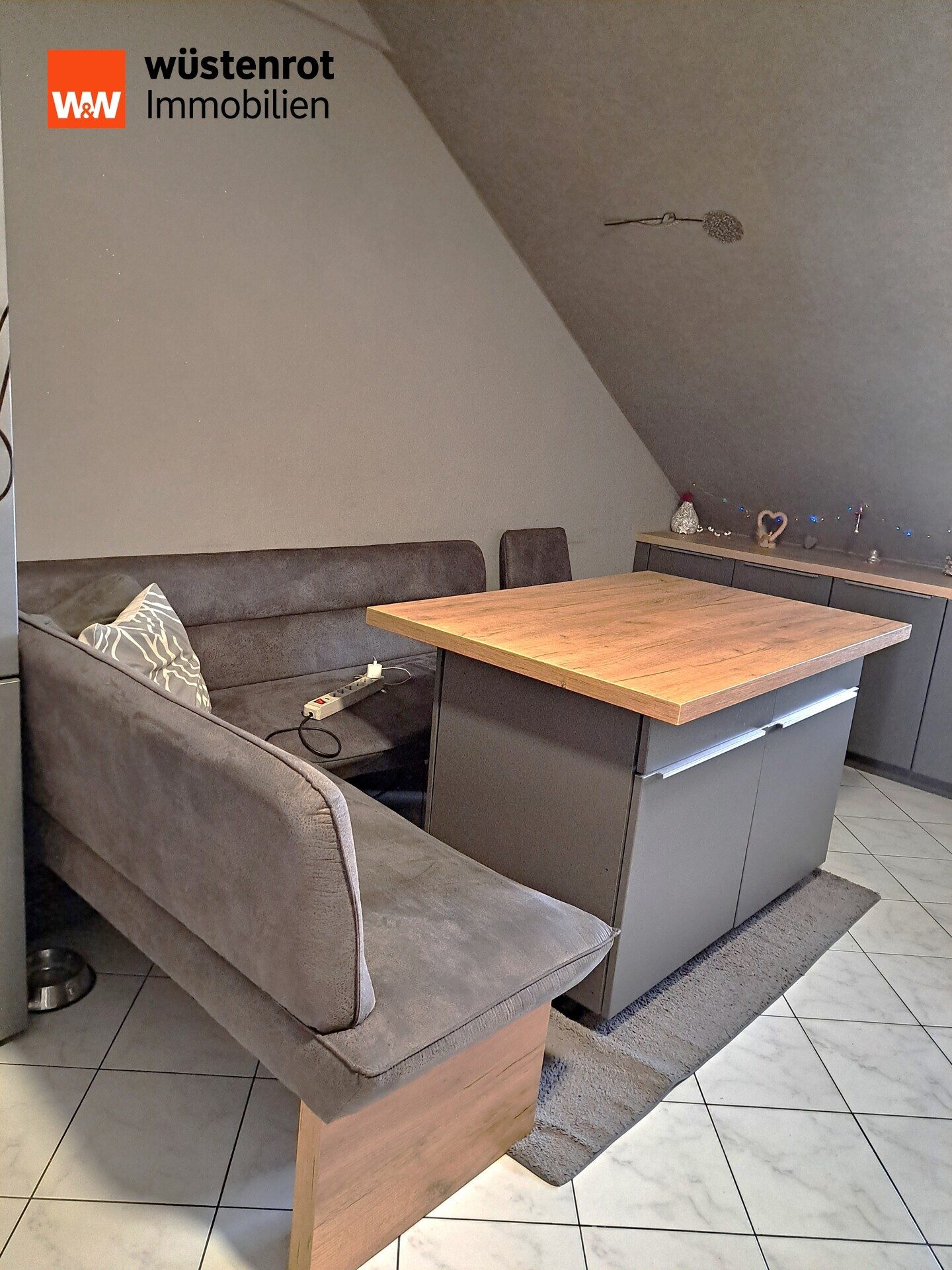 Immobilienangebot - Freising - Alle - Großzügige 3-Zi.-Whg. mit 2 TG-Stellplätzen