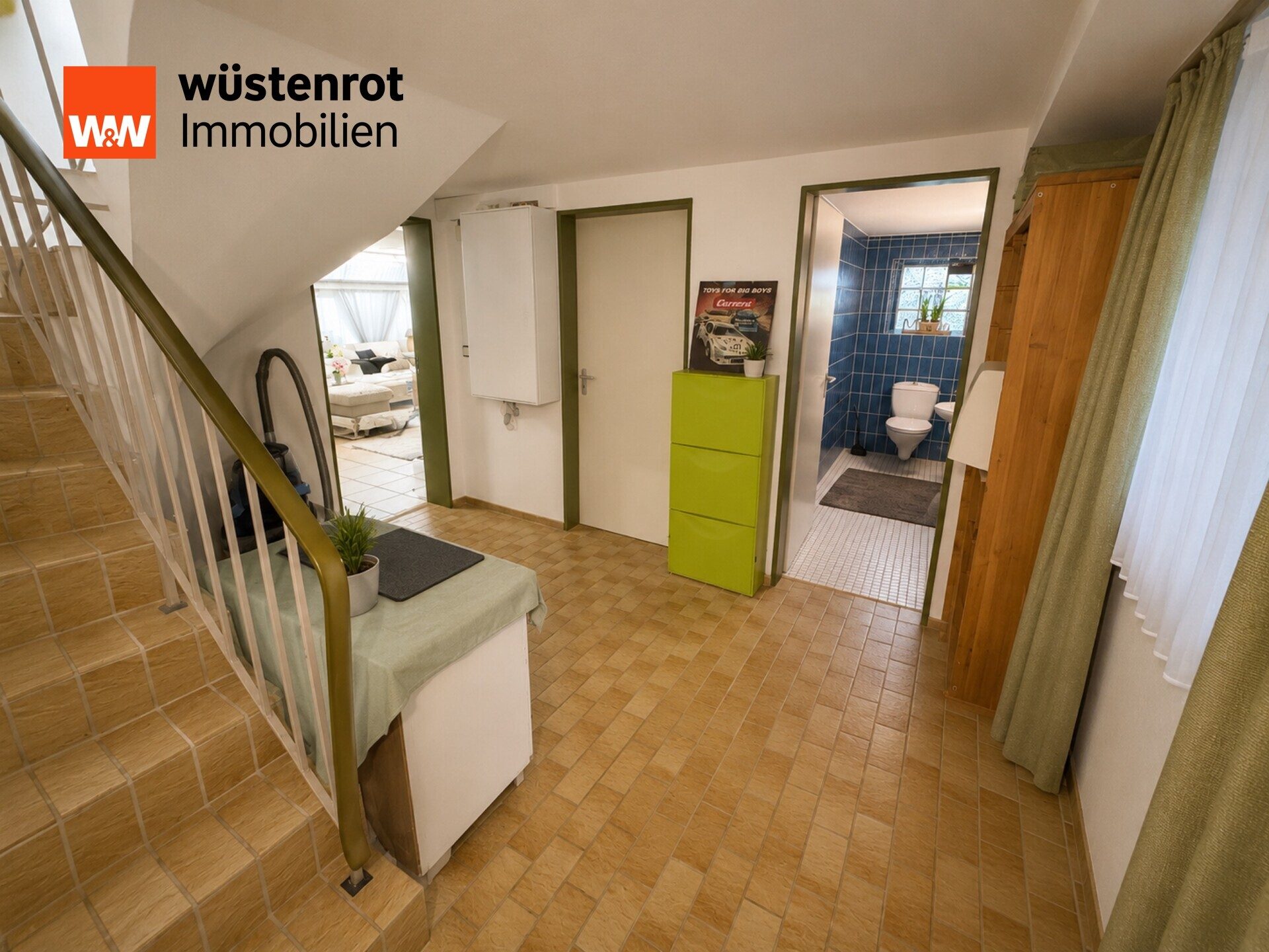 Immobilienangebot - Werl - Alle - Großzügiges Doppelhaus mit 232m² Wohnfläche auf 2662m² Grundstück in Teil-saniertem Zustand