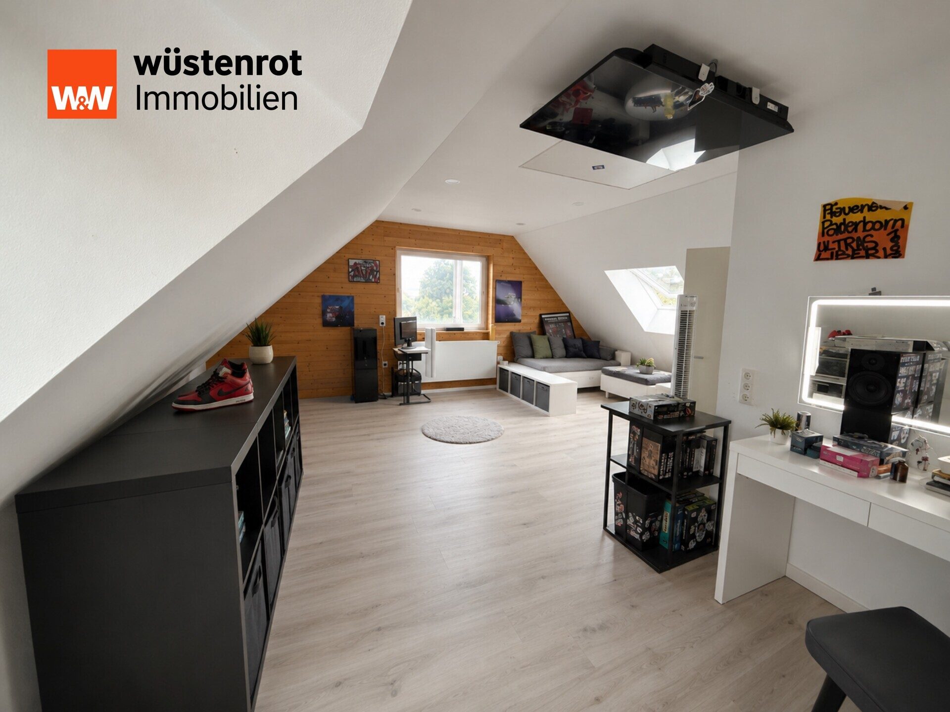Immobilienangebot - Werl - Alle - Großzügiges Doppelhaus mit 232m² Wohnfläche auf 2662m² Grundstück in Teil-saniertem Zustand