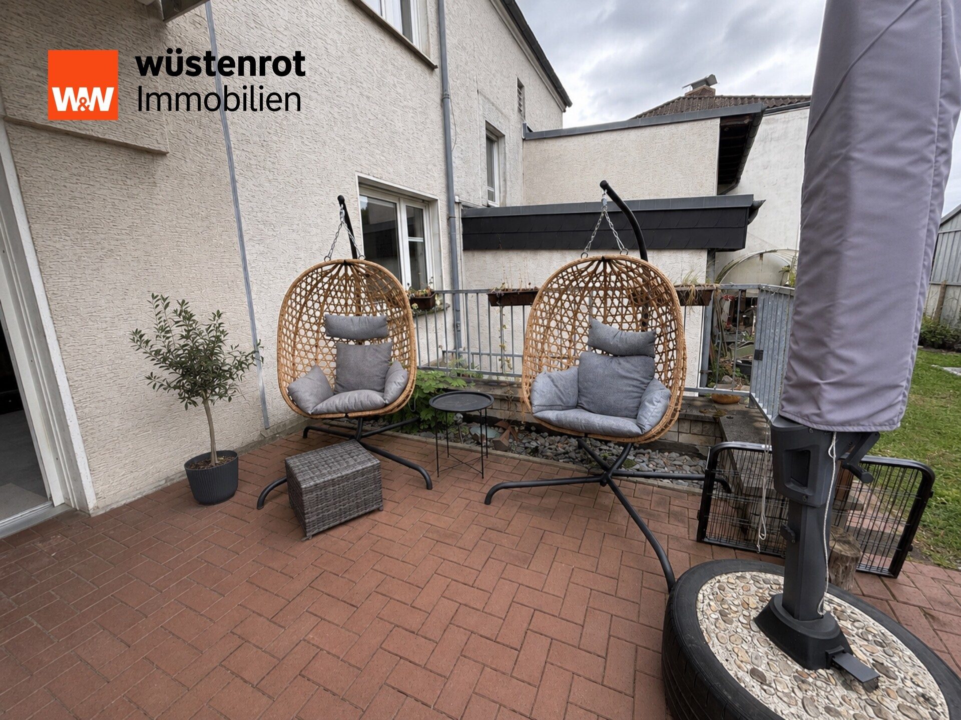 Immobilienangebot - Werl - Alle - Großzügiges Doppelhaus mit 232m² Wohnfläche auf 2662m² Grundstück in Teil-saniertem Zustand