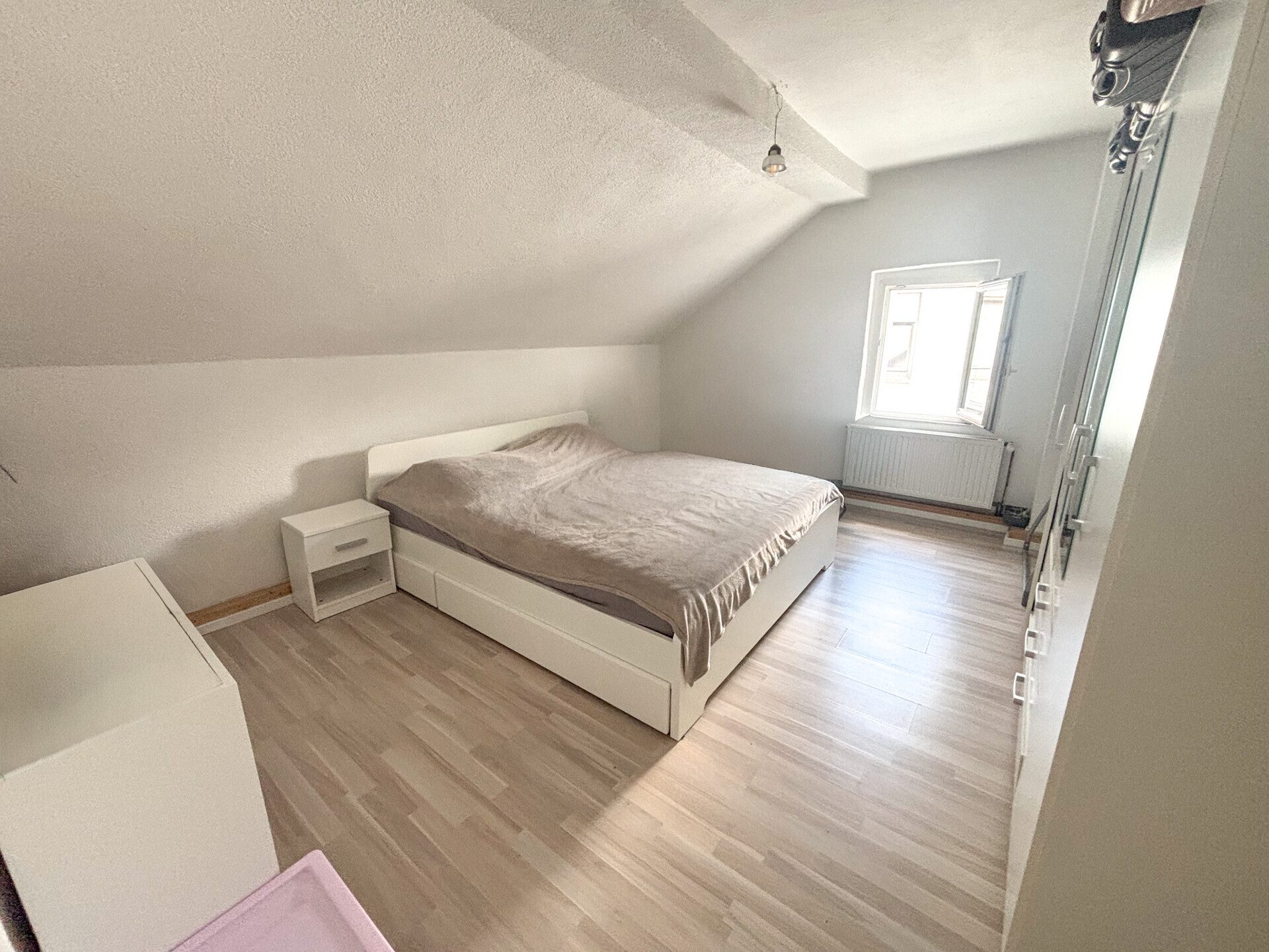 Immobilienangebot - Bad Honnef - Alle - Kapitalanlage in Bad Honnef: Mehrfamilienhaus mit vier Wohneinheiten und laufenden Mieteinnahmen