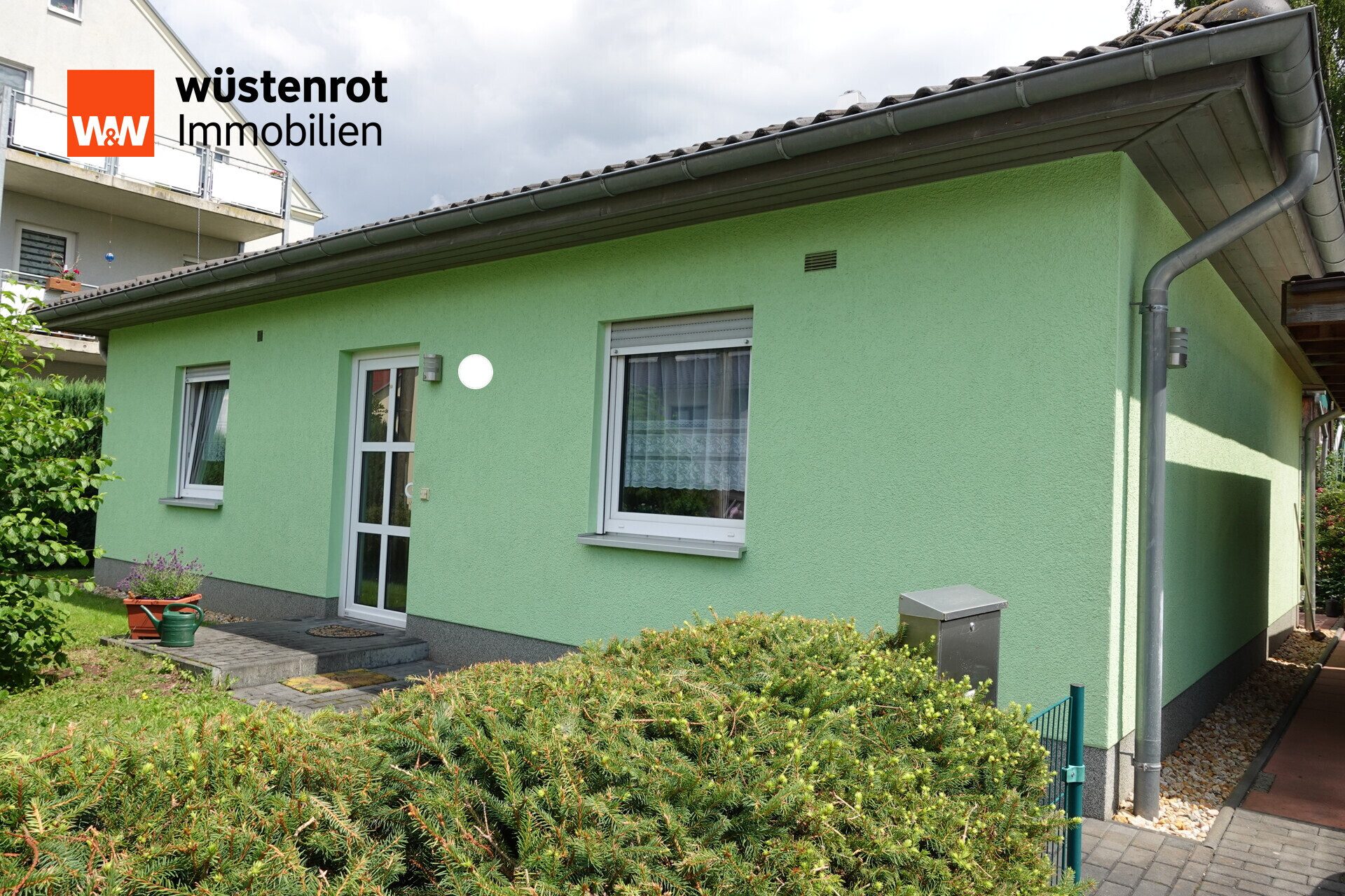 Immobilienangebot - Lugau/Erzgebirge - Alle - Moderner Bungalow – komfortables Wohnen auf einer Ebene