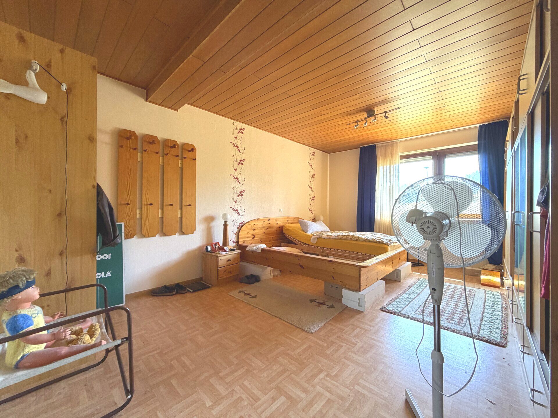 Immobilienangebot - Üdersdorf - Alle - Ruhiges Einfamilienhaus mit großem Grundstück und Kamin in Üdersdorf bei Daun