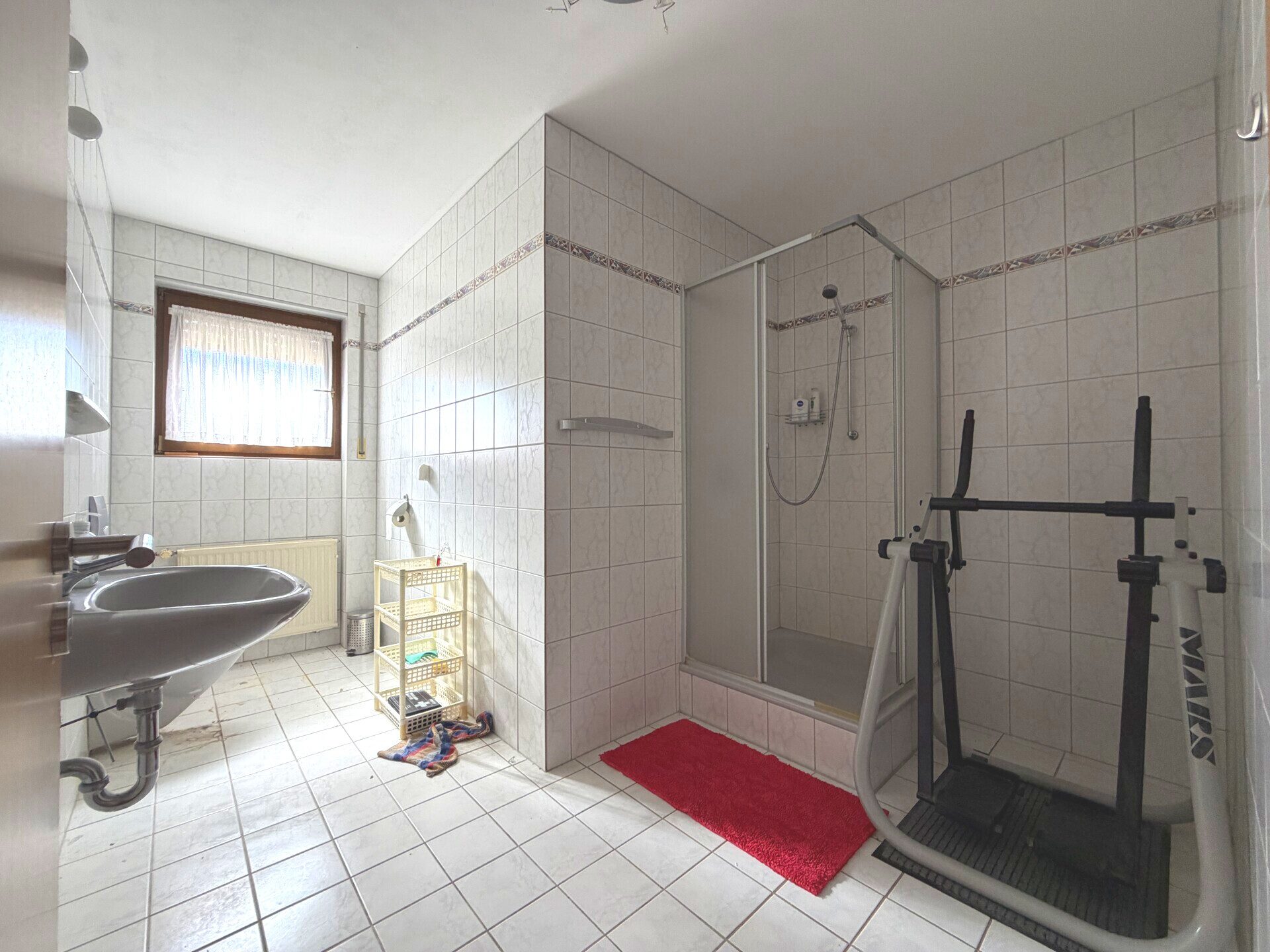 Immobilienangebot - Üdersdorf - Alle - Ruhiges Einfamilienhaus mit großem Grundstück und Kamin in Üdersdorf bei Daun