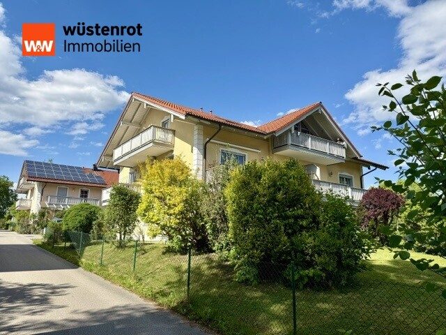 Immobilienangebot - Waging am See - Alle - Sonnige Dachgeschosswohnung mit 2 Balkonen und Weitblick in ruhiger Lage von Waging am See!