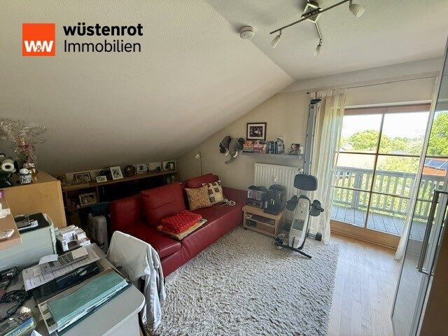 Immobilienangebot - Waging am See - Alle - Sonnige Dachgeschosswohnung mit 2 Balkonen und Weitblick in ruhiger Lage von Waging am See!