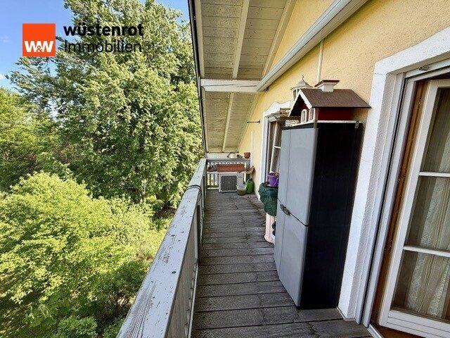 Immobilienangebot - Waging am See - Alle - Sonnige Dachgeschosswohnung mit 2 Balkonen und Weitblick in ruhiger Lage von Waging am See!