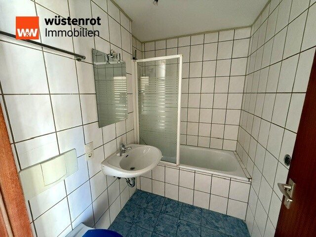 Immobilienangebot - Rosenheim - Alle - Lichtdurchflutete 1,5-Zimmer-DG-Galeriewohnung in zentrumsnaher Lage von Rosenheim!