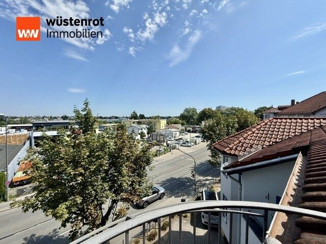 Immobilienangebot - Rosenheim - Alle - Lichtdurchflutete 1,5-Zimmer-DG-Galeriewohnung in zentrumsnaher Lage von Rosenheim!