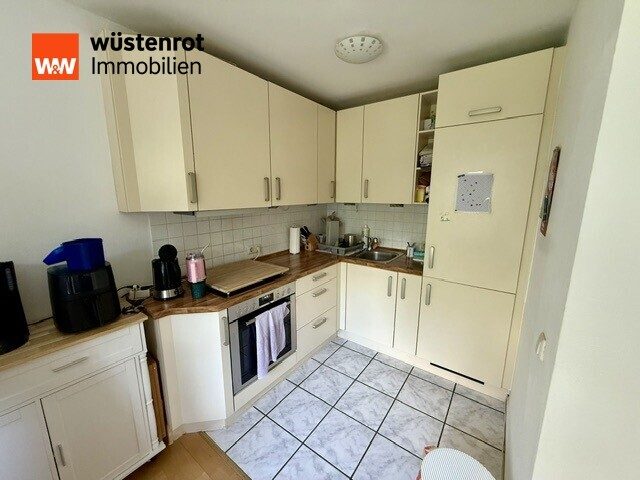 Immobilienangebot - Kolbermoor - Alle - Gepflegte 2-Zi.-Wohnung in Kolbermoor: Großer Garten (Sondernutzung), EBK & Tiefgarage – Solide vermietet!