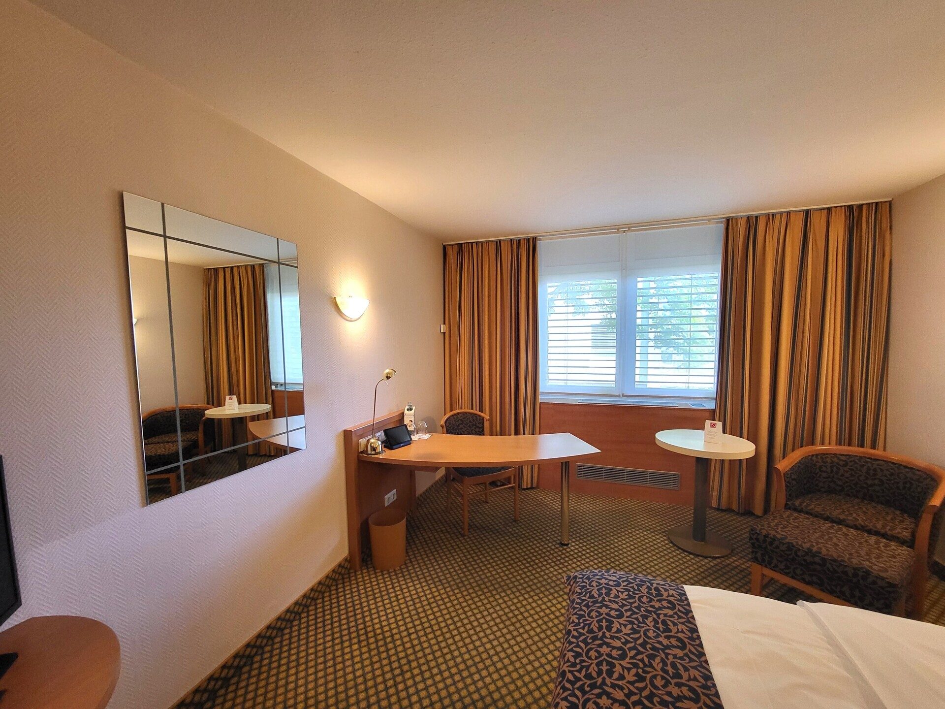 Immobilienangebot - Fellbach - Alle - Ansprechendes Hotelzimmer im 4* Best Western Plus Hotel: Zentral in Fellbach mit Komplett-Service