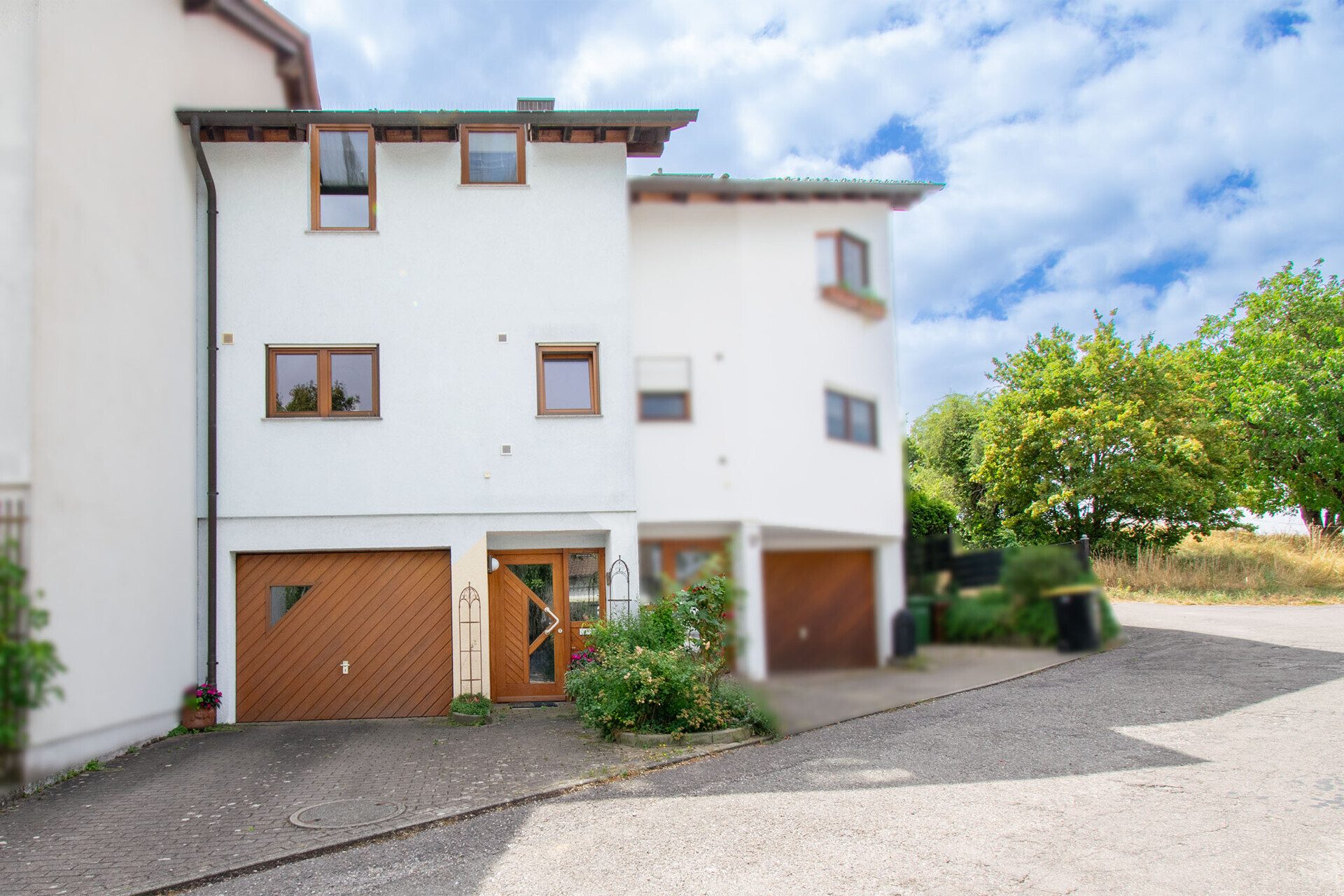 Immobilienangebot - Bönnigheim / Hofen - Alle - Gepflegtes Haus am Feldrand, die perfekte Grundlage, um sich ein stilvolles Zuhause zu schaffen