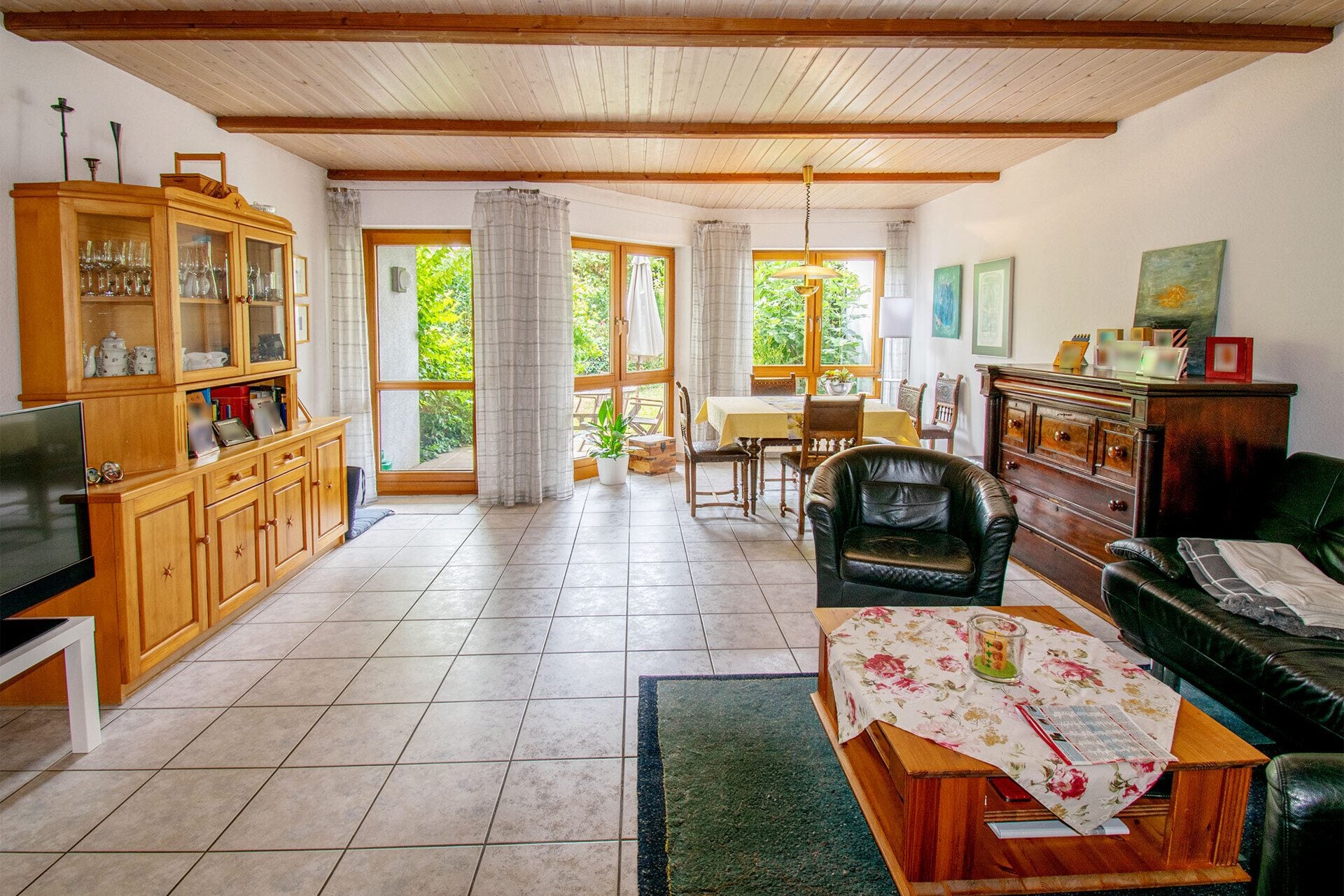 Immobilienangebot - Bönnigheim / Hofen - Alle - Gepflegtes Haus am Feldrand, die perfekte Grundlage, um sich ein stilvolles Zuhause zu schaffen
