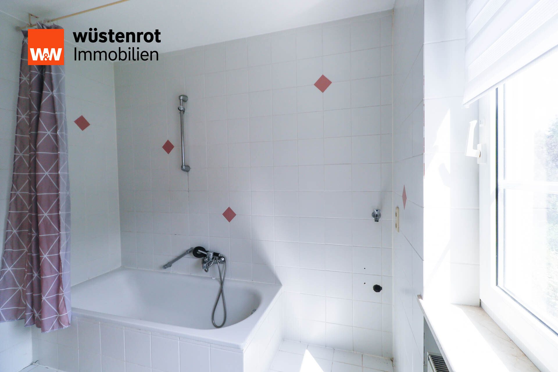 Immobilienangebot - Selb - Alle - Einziehen oder Investieren - Stilvoll geschnittenes Apartment in beliebter Wohnlage von Selb.