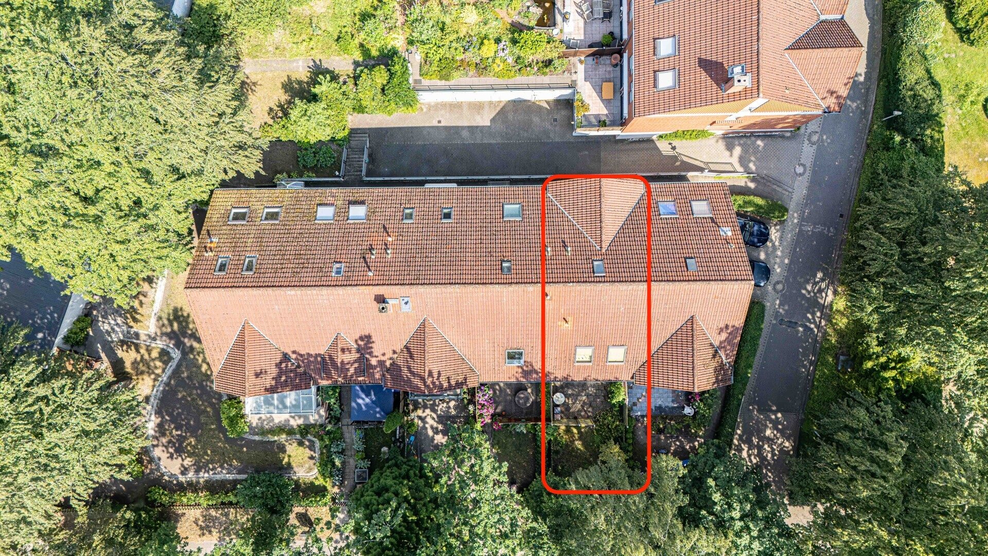 Immobilienangebot - Bremen - Alle - Großzügige Eigentumswohnung im Hausstil mit Terrasse, Garten & Garage