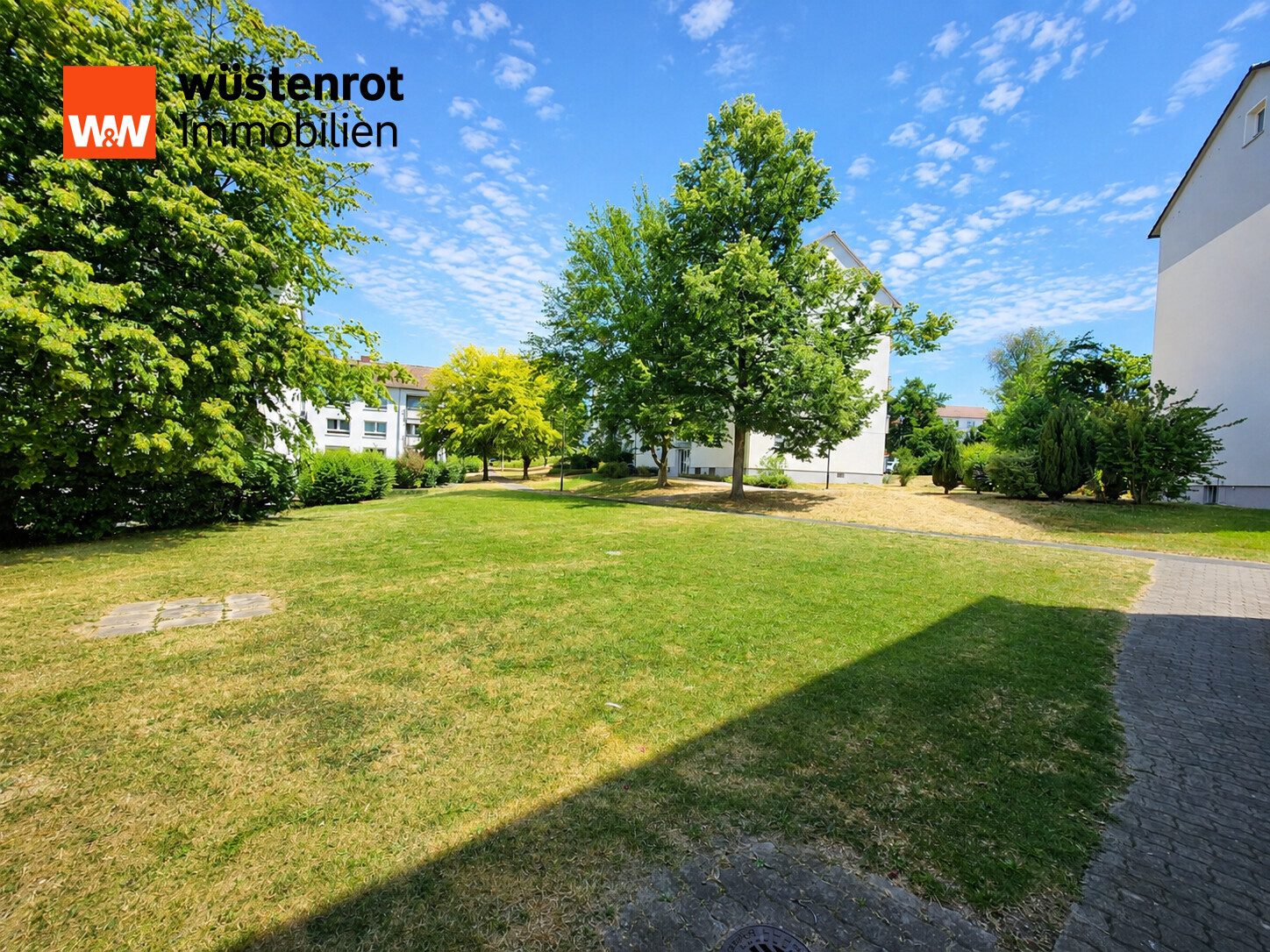 Immobilienangebot - Fulda - Alle - Die Zukunftswohnung in Fulda! 4-ZKB, Hochparterre, modernisiert, vermietet und mit Süd-West-Loggia!