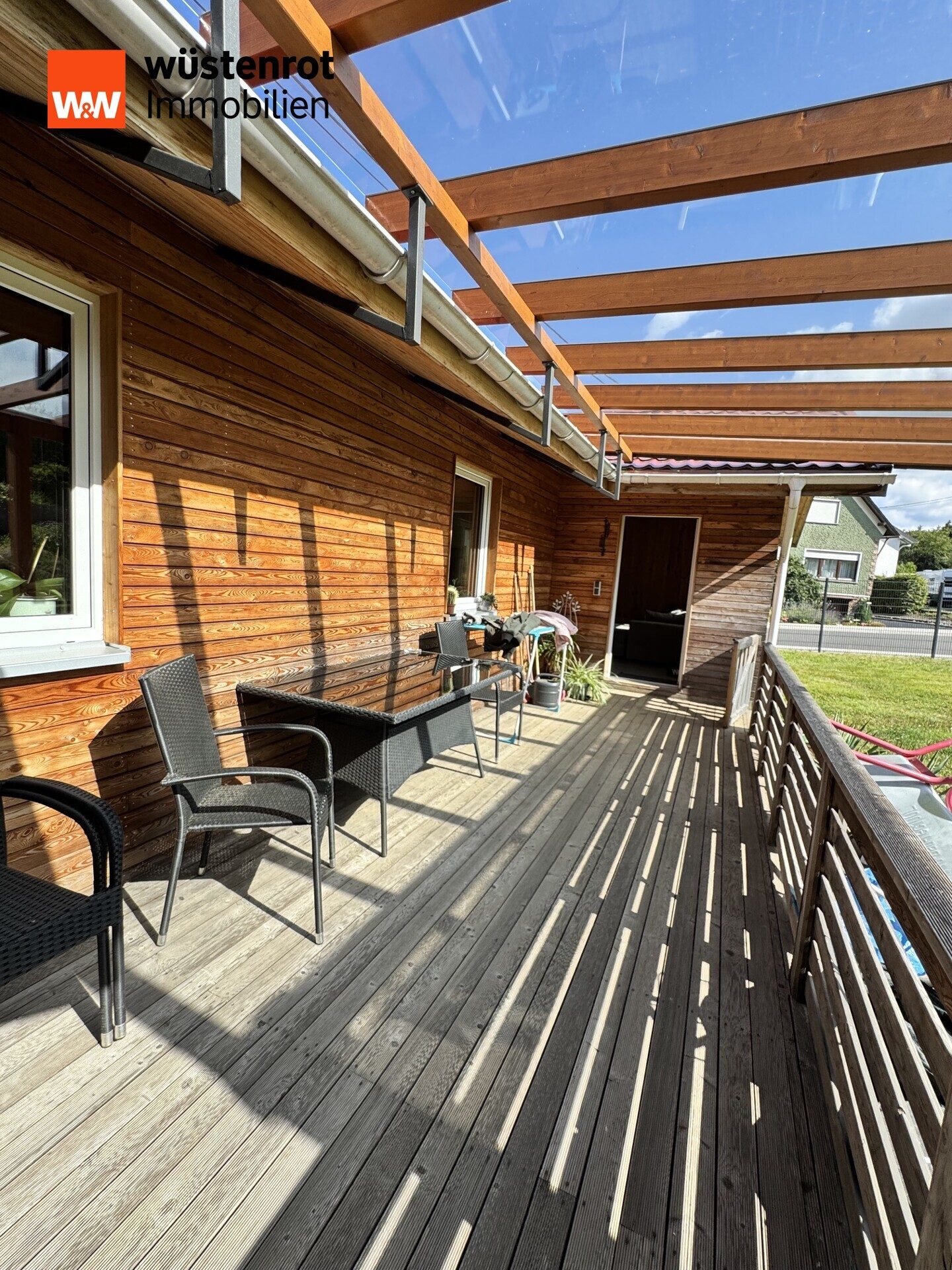 Immobilienangebot - Rotenhain - Alle - "Ankommen, wohlfühlen, bleiben - Familien(t)raum auf einer Ebene im gemütlichen Bungalow"