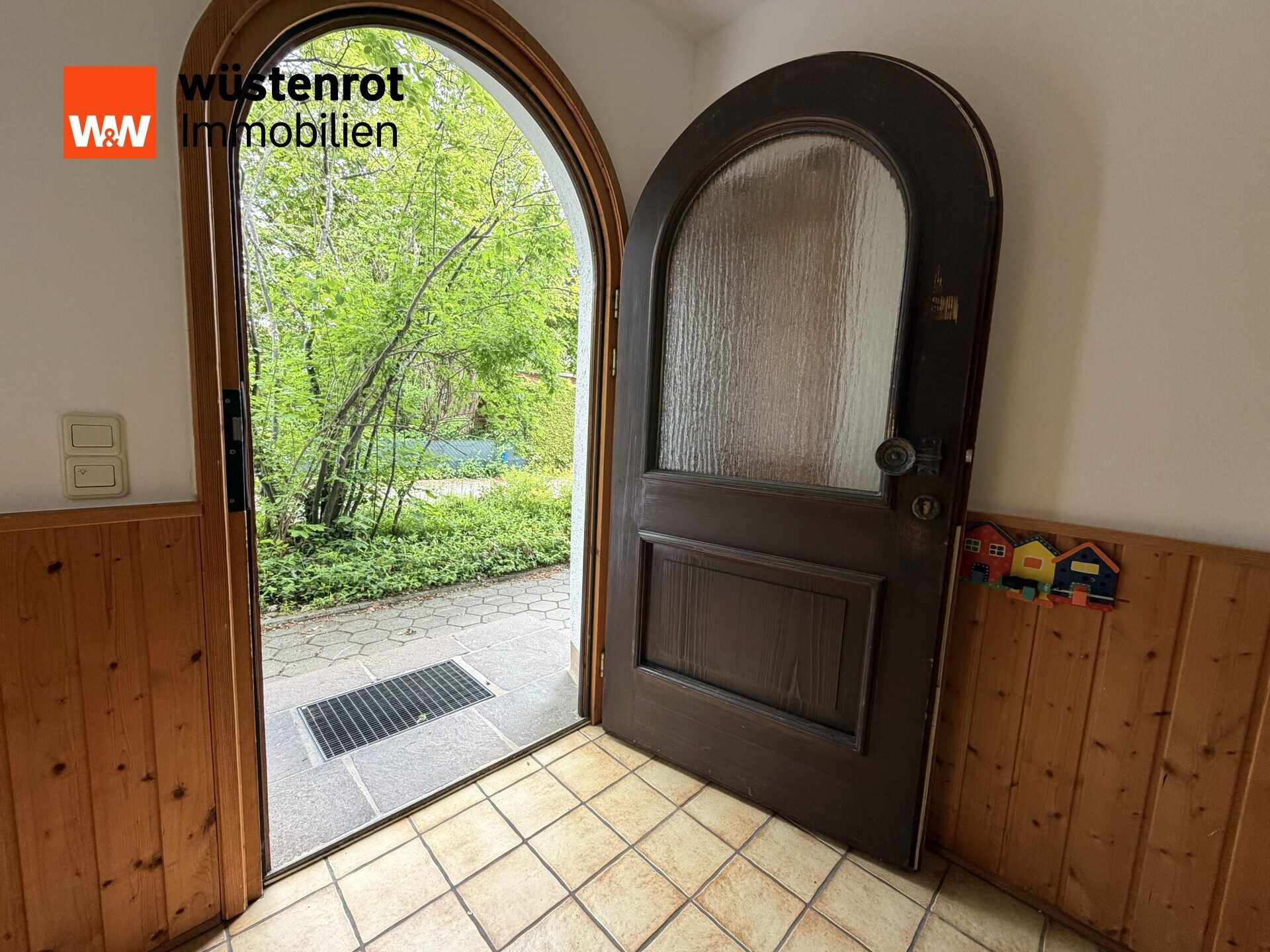 Immobilienangebot - Grafing - Alle - Sonnige Doppelhaushälfte mit Einliegerwohnung in Grafing-Bahnhof