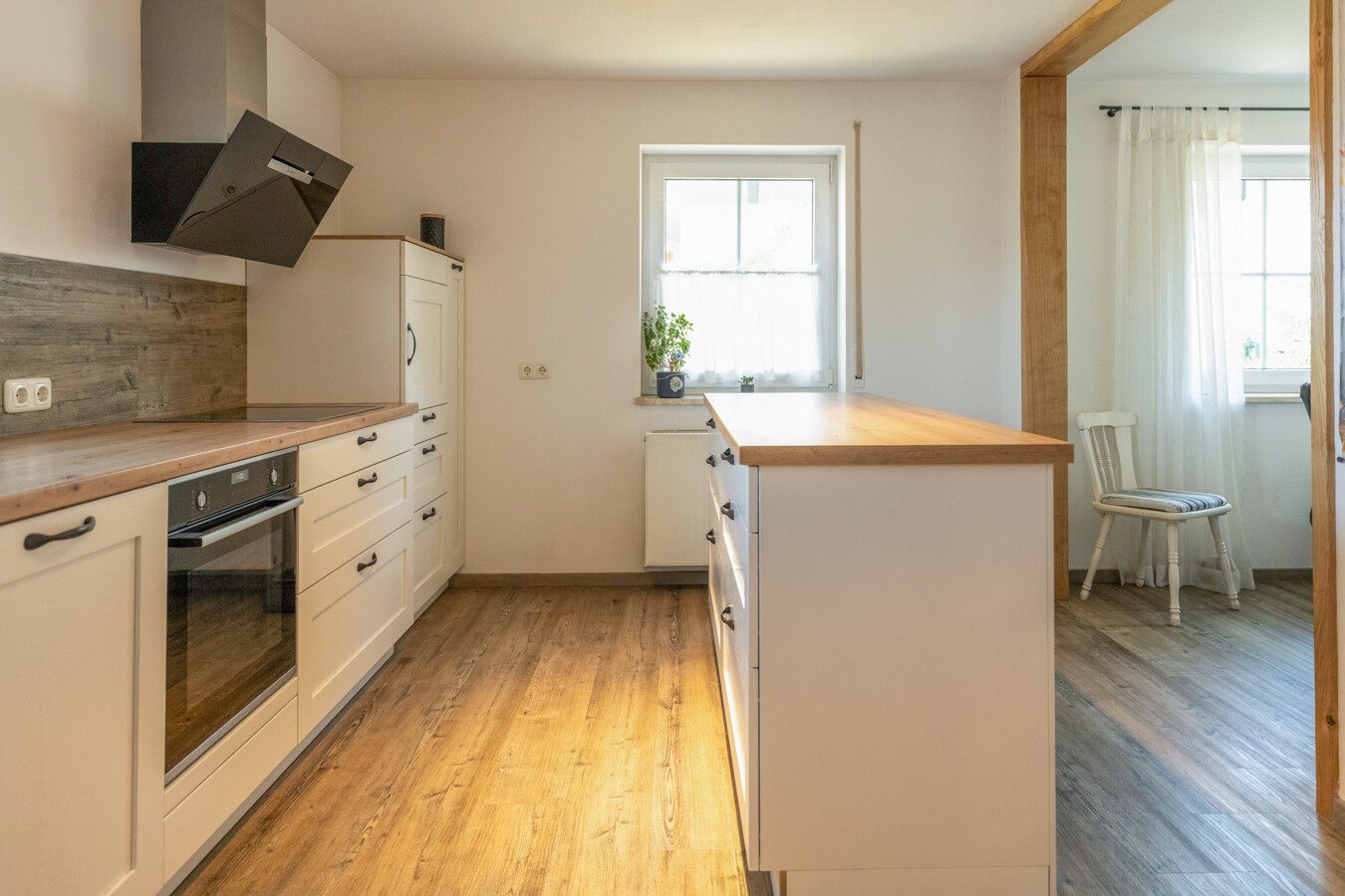 Immobilienangebot - Krumbach - Alle - Großzügiges Einfamilienhaus mit 5 Zimmern und Südterrasse