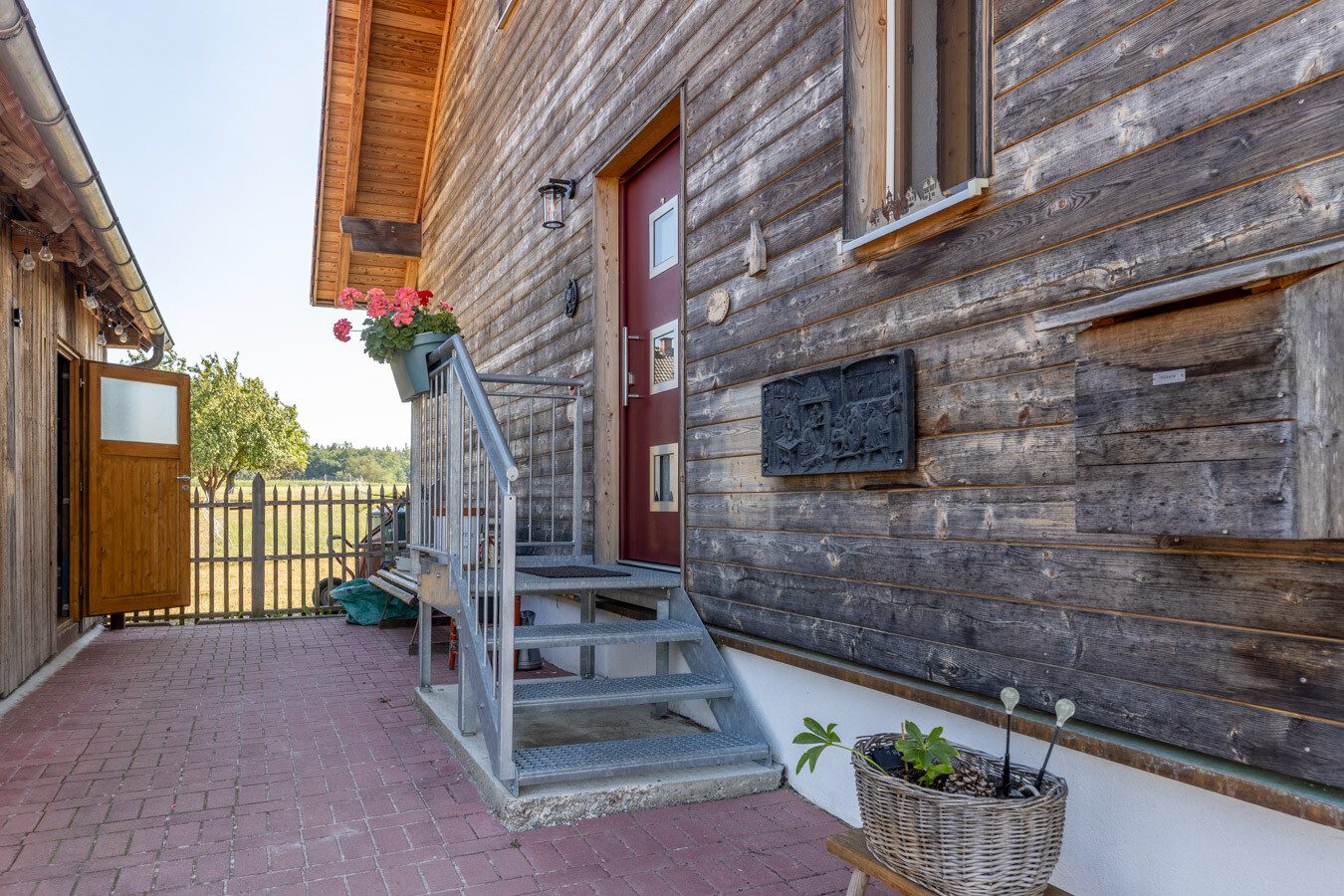 Immobilienangebot - Waltenhausen / Weiler - Alle - Natürlich wohnen, idyllisch leben – nachhaltiges Familienhaus in ruhiger Ortsrandlage