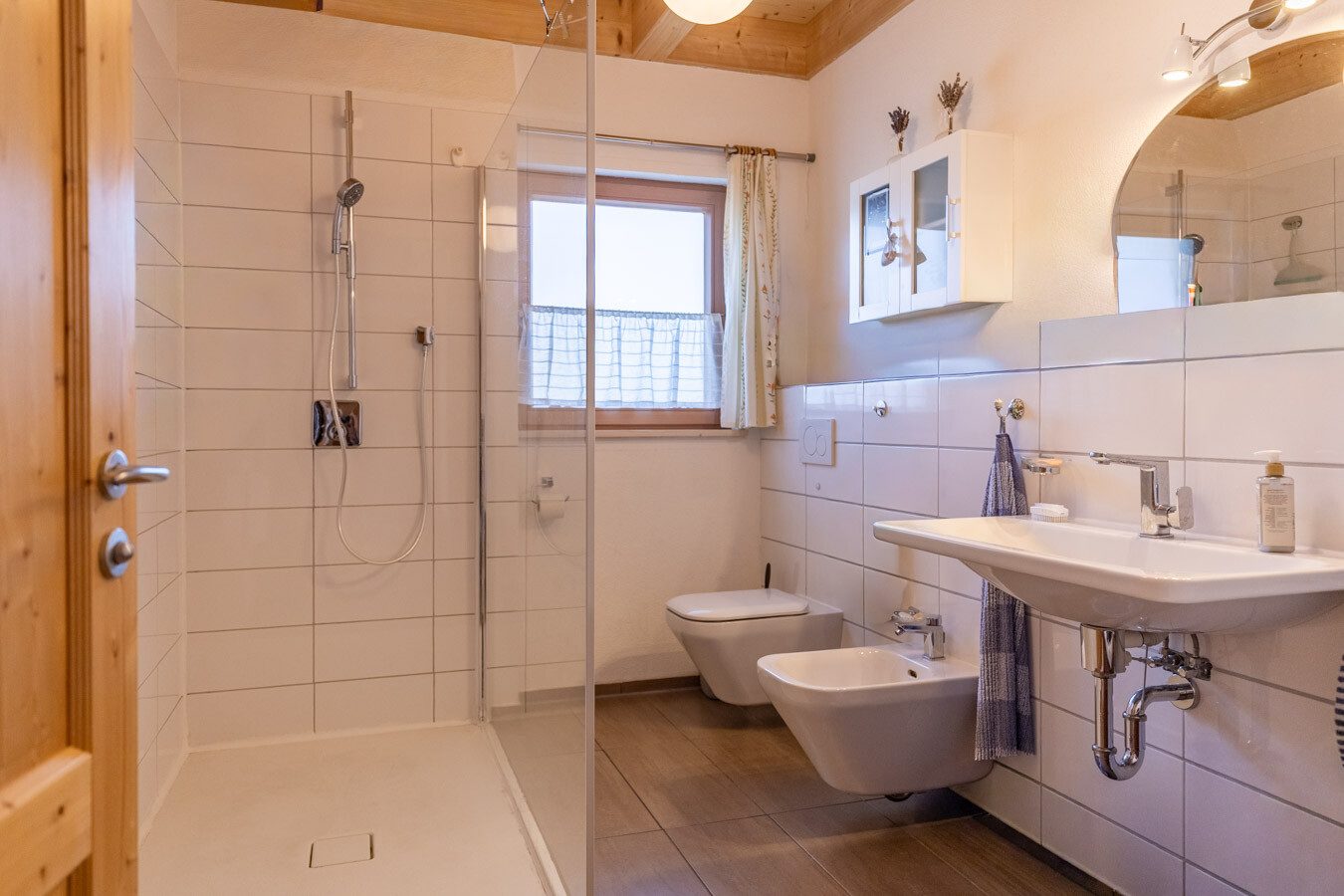 Immobilienangebot - Waltenhausen / Weiler - Alle - Natürlich wohnen, idyllisch leben – nachhaltiges Familienhaus in ruhiger Ortsrandlage